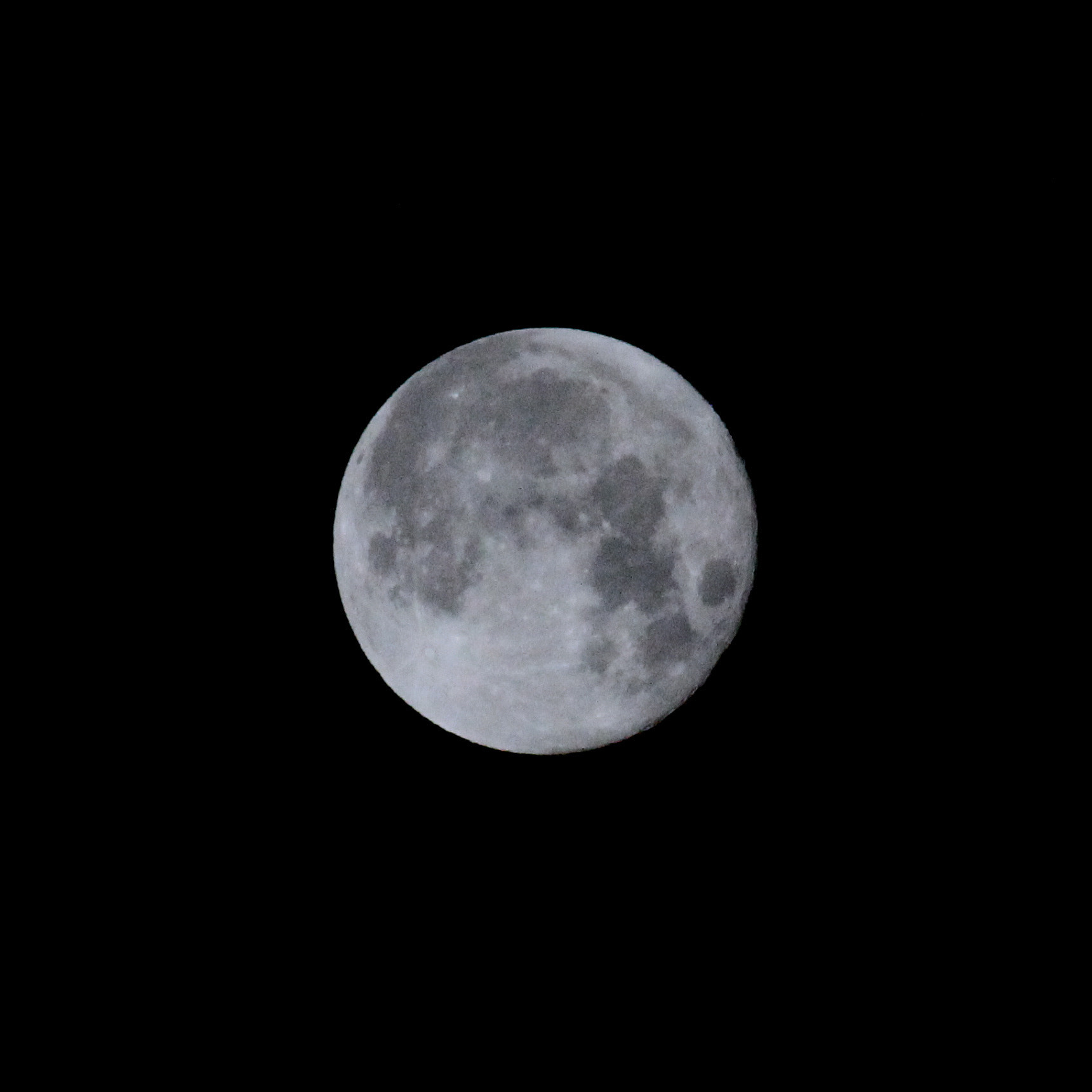 Canon EOS 1200D (EOS Rebel T5 / EOS Kiss X70 / EOS Hi) sample photo. Pleine lune photography