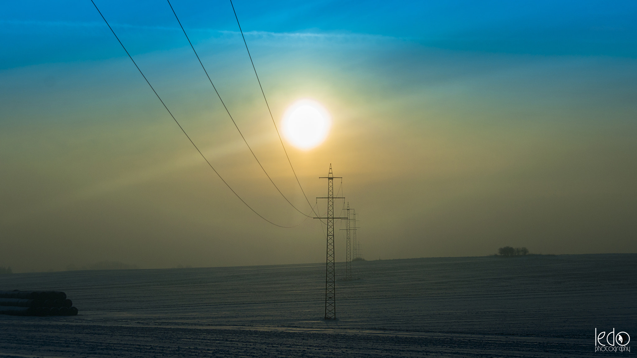 Sigma 28-300mm F3.5-6.3 DG Macro sample photo. Pylons photography