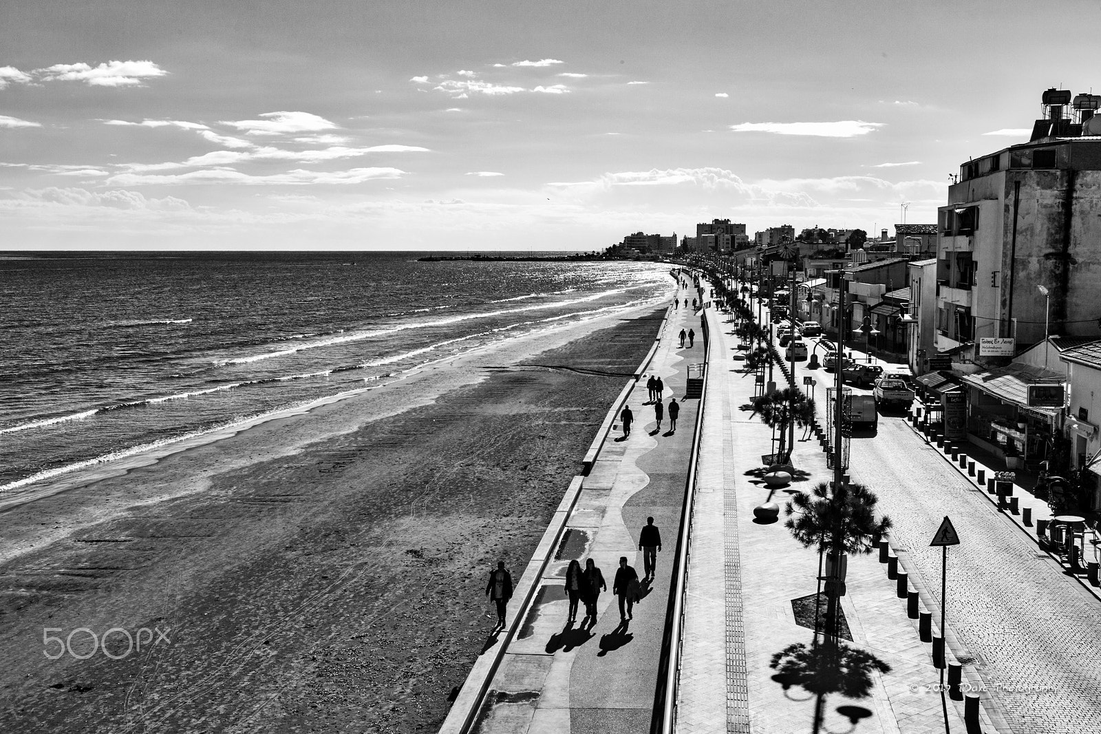 Sigma 24-105mm f/4 DG OS HSM | A sample photo. //shadows on piale pasa photography