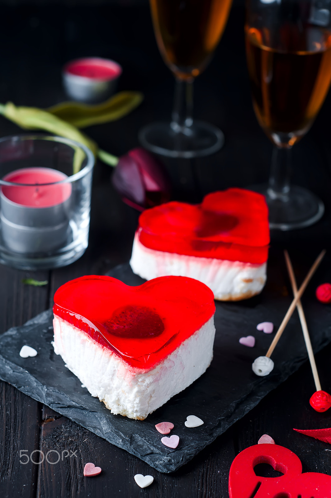 AF Nikkor 50mm f/1.8 sample photo. Valentines cake photography