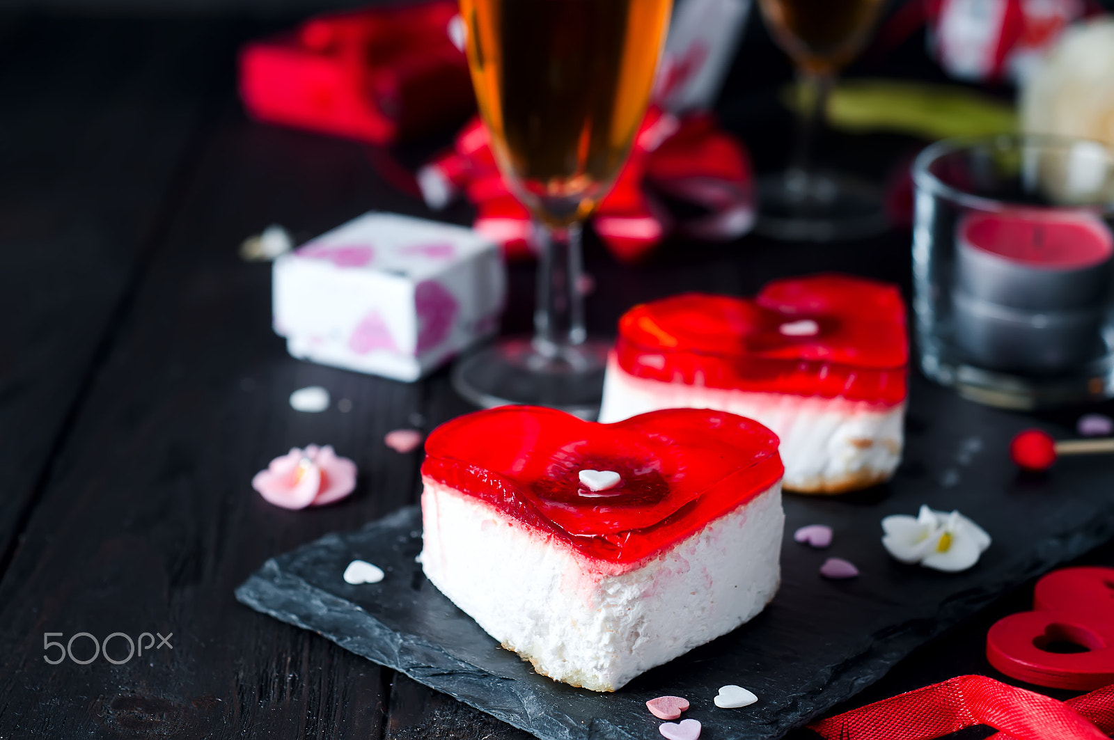 Nikon D90 + AF Nikkor 50mm f/1.8 sample photo. Valentines cake photography