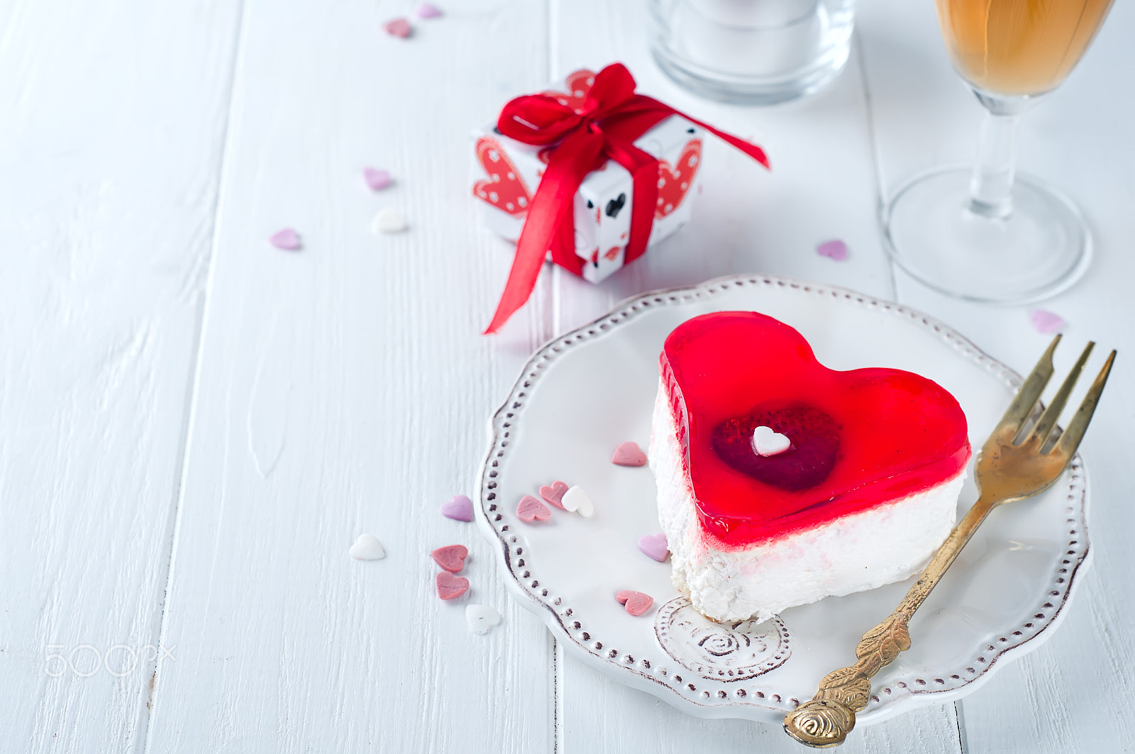 Nikon D90 sample photo. Valentines cake photography