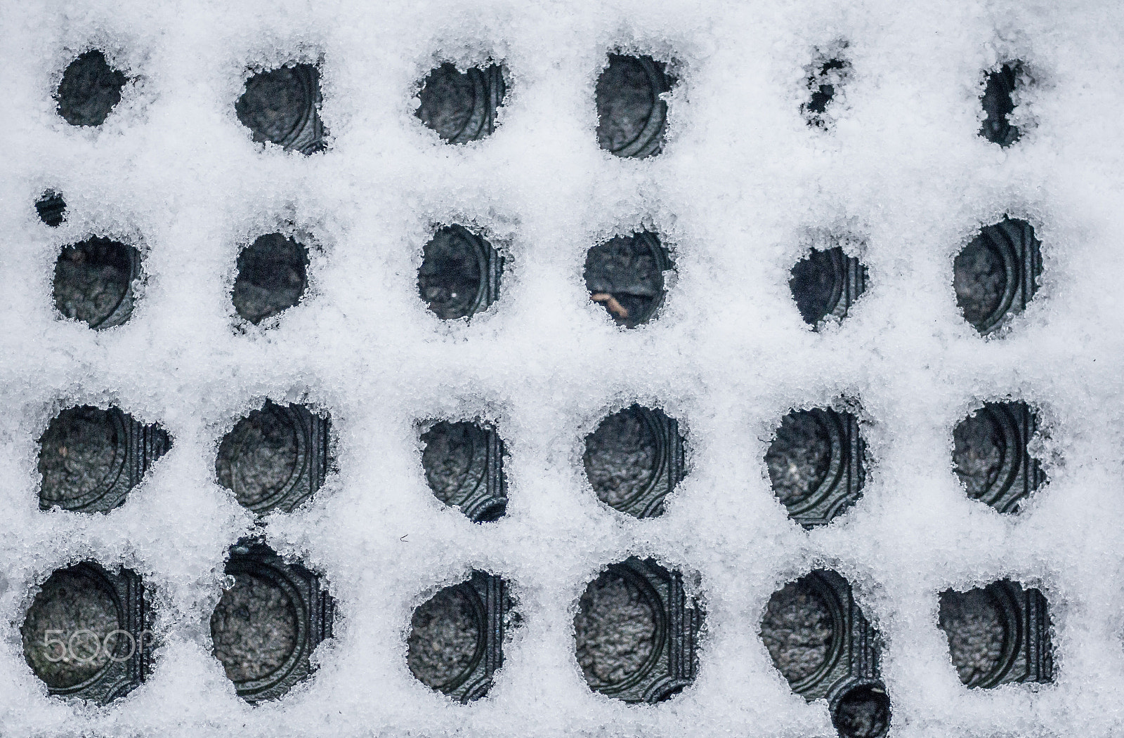 Sony SLT-A55 (SLT-A55V) + MACRO 50mm F2.8 sample photo. Holes in the snow photography