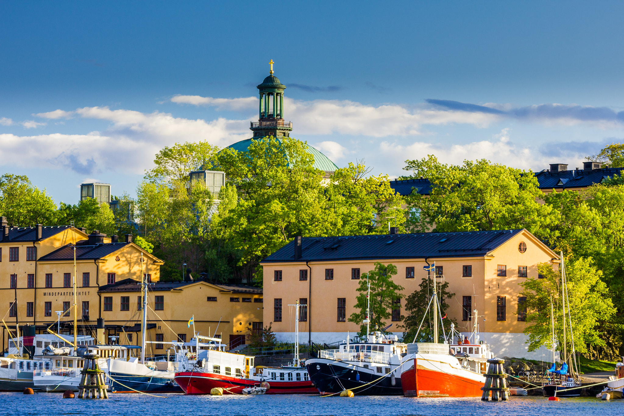 Canon EOS 550D (EOS Rebel T2i / EOS Kiss X4) sample photo. Sweden-stockholm harbor photography