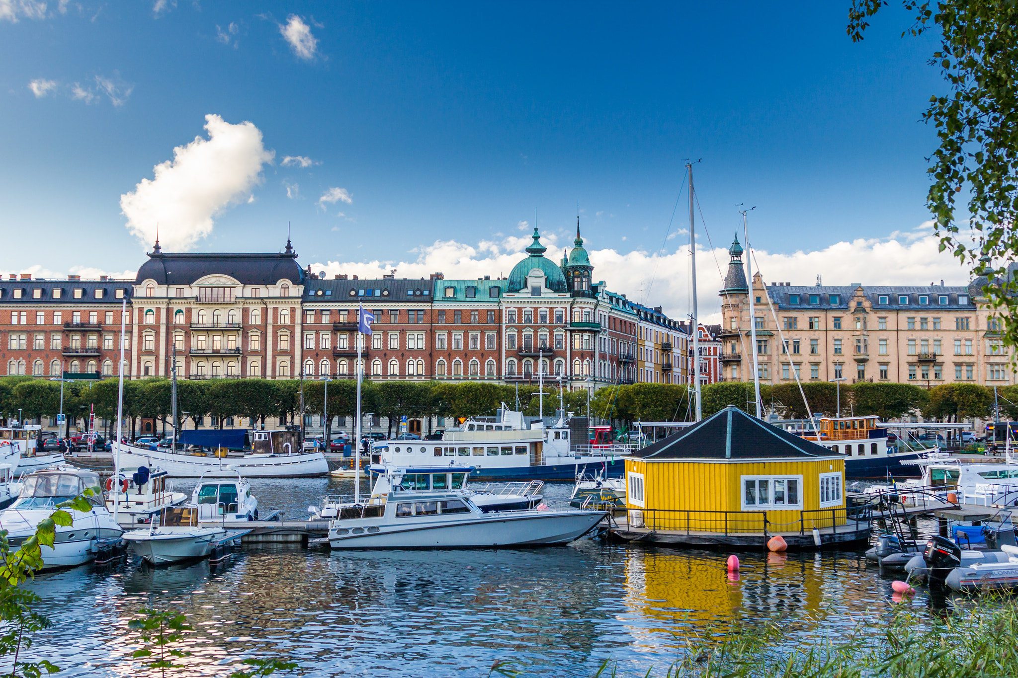 Canon EOS 550D (EOS Rebel T2i / EOS Kiss X4) sample photo. Sweden-stockholm harbor photography