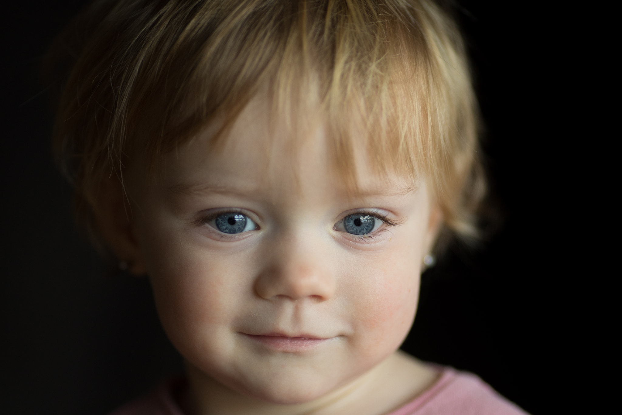 Canon EOS 5D Mark IV + Canon EF 135mm F2L USM sample photo. Dark photography
