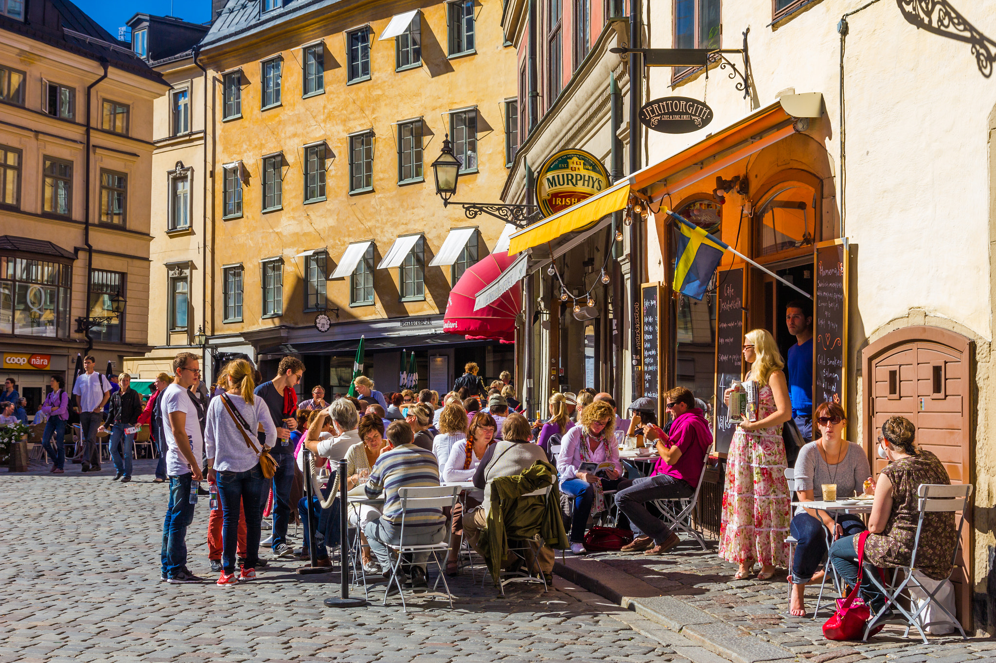 Canon EOS 550D (EOS Rebel T2i / EOS Kiss X4) sample photo. Sweden-stockholm-gamla stan-kopmantorget [square] photography