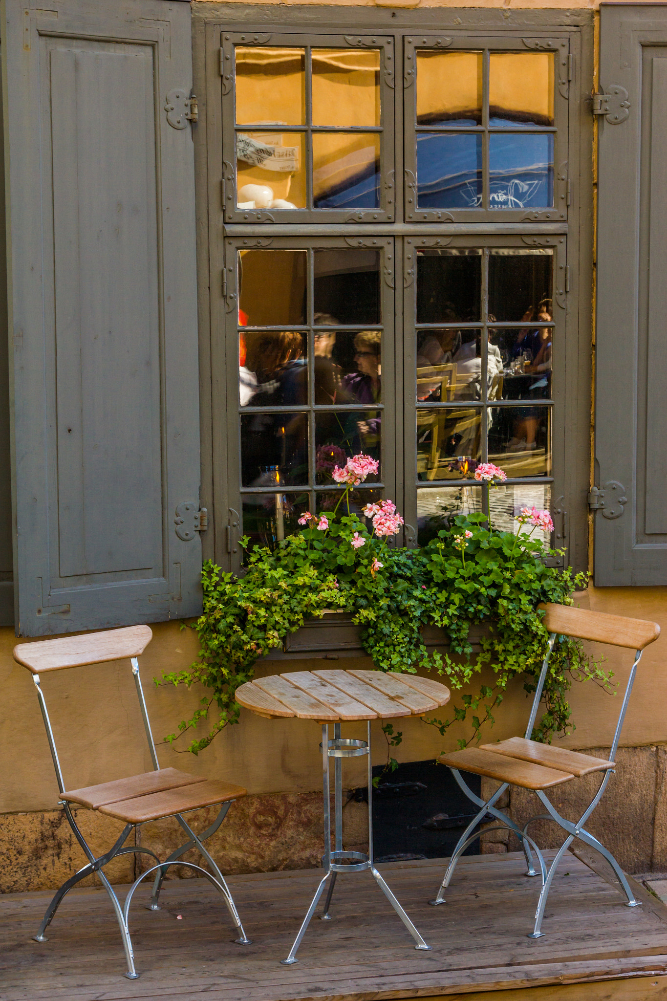 Canon EOS 550D (EOS Rebel T2i / EOS Kiss X4) sample photo. Sweden-stockholm-gamla stan photography