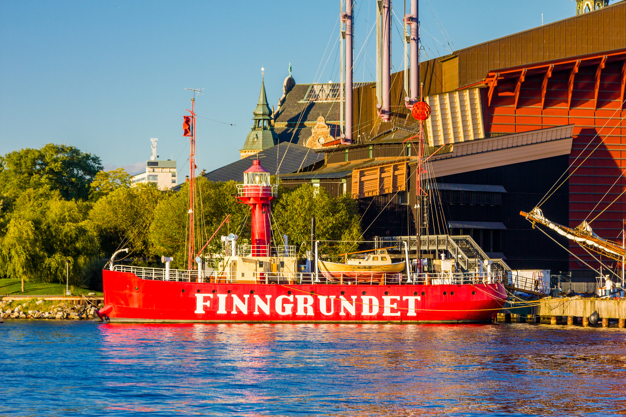 Canon EOS 550D (EOS Rebel T2i / EOS Kiss X4) sample photo. Sweden-stockholm-finngrundet lightship photography