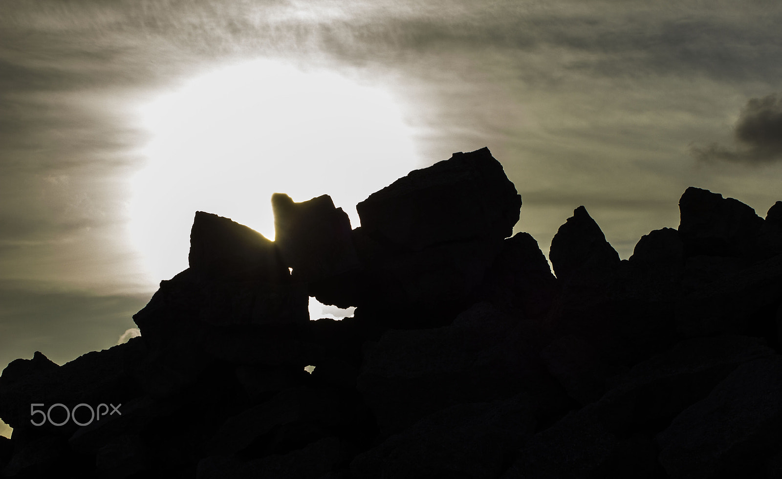 Canon EOS 550D (EOS Rebel T2i / EOS Kiss X4) sample photo. Black rocks photography