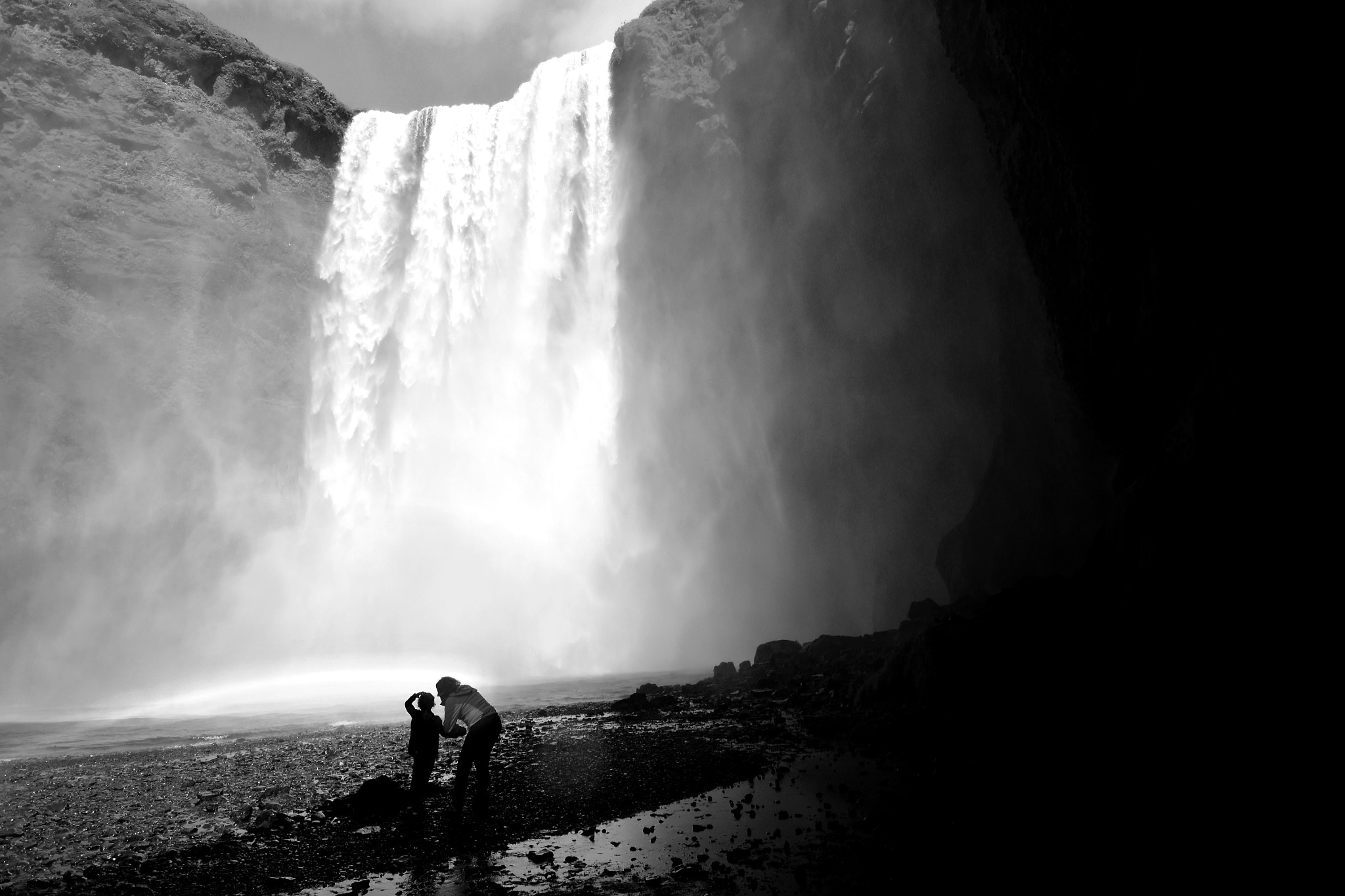 Nikon 1 V3 sample photo. Skogafoss bw photography