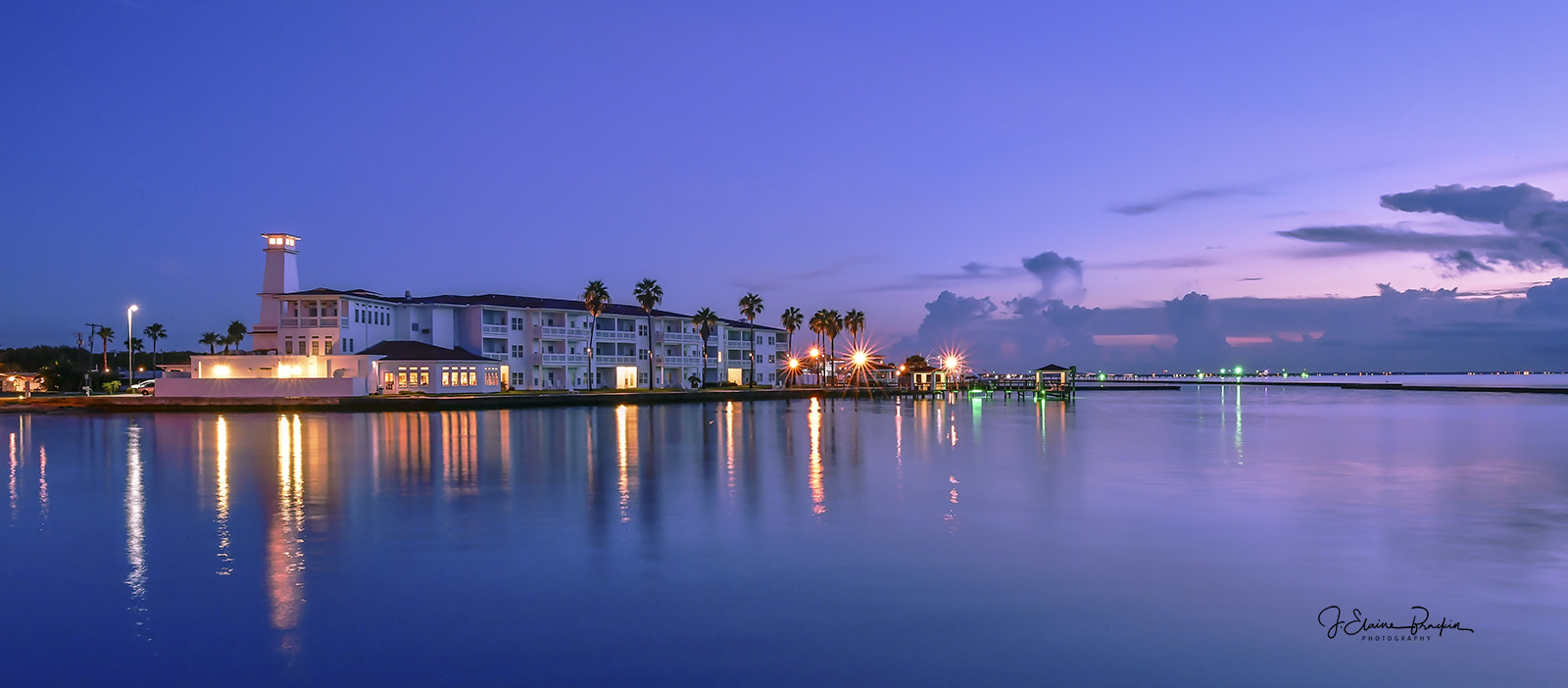 Nikon D5 sample photo. Lighthouse inn at aransas bay photography
