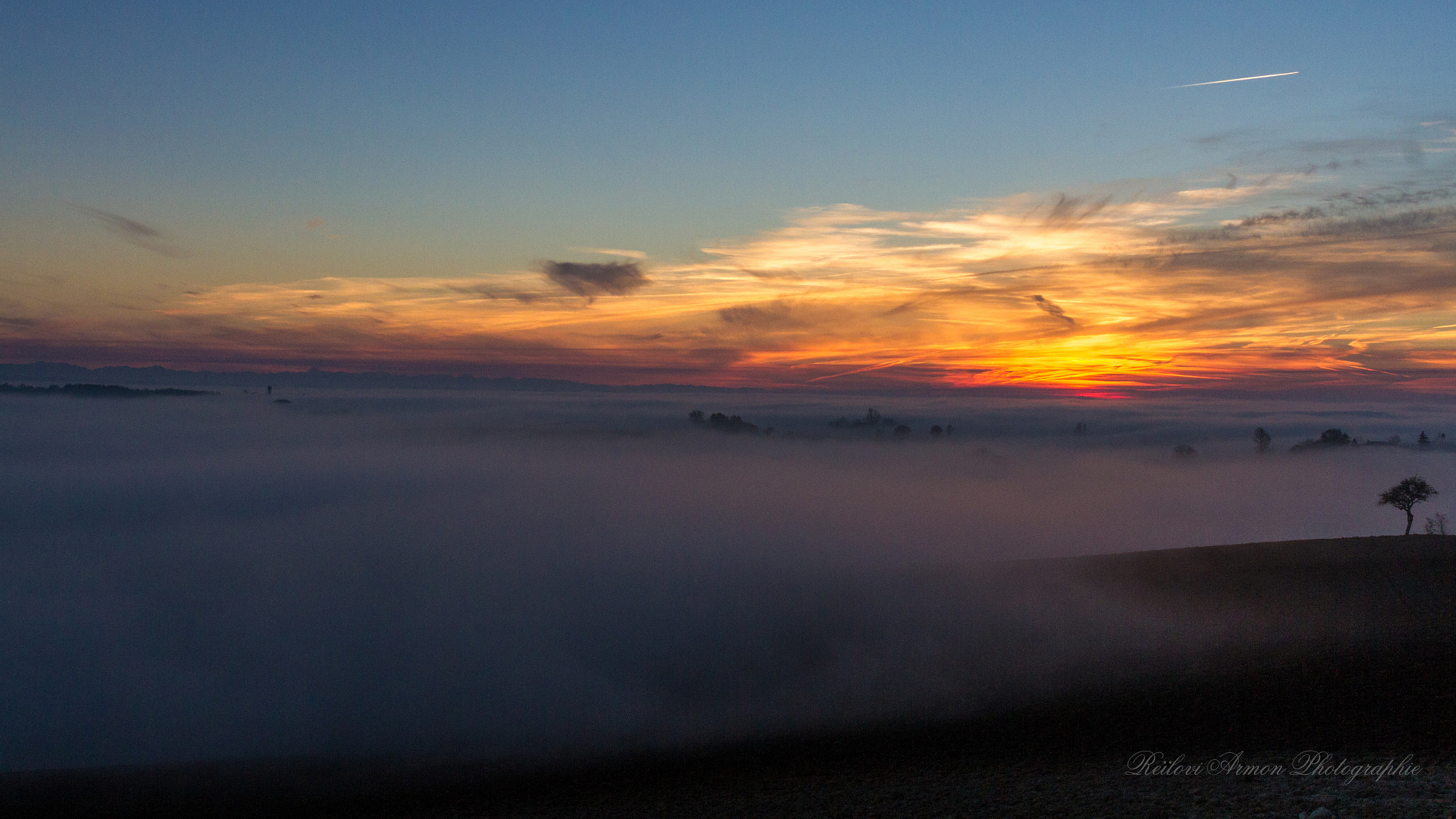 Canon EF 24-70mm F4L IS USM sample photo. Fog in tarn photography