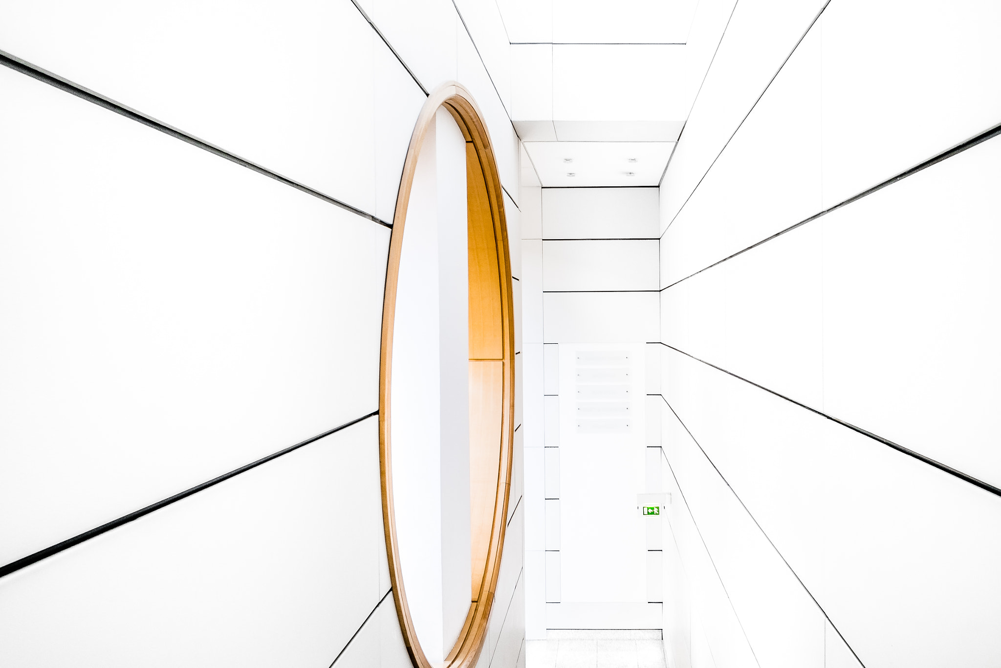 Fujifilm XF 14mm F2.8 R sample photo. The eye of the corridor photography