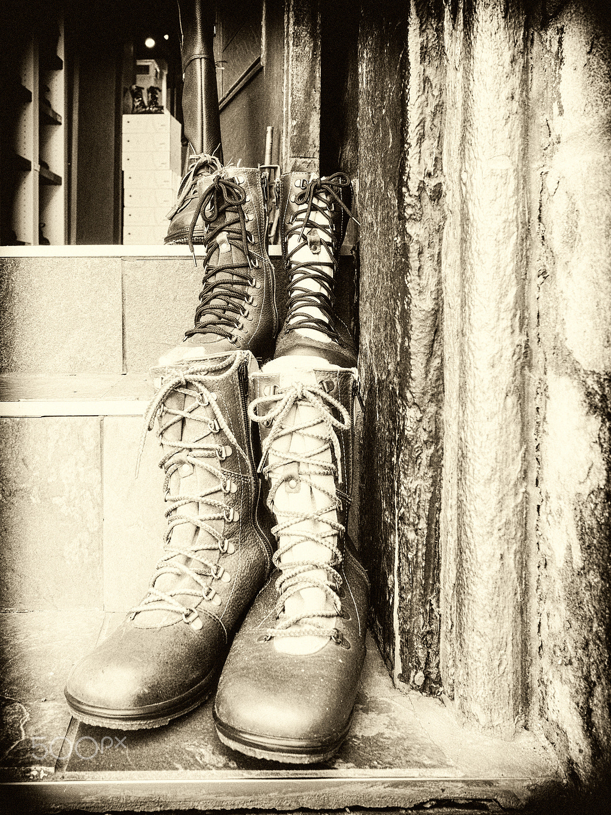 Olympus OM-D E-M1 + Olympus M.Zuiko Digital 17mm F1.8 sample photo. Leave your shoes at the door photography