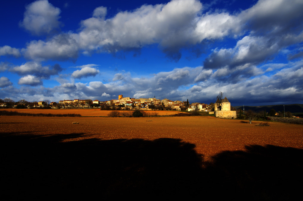 A Series Lens sample photo. Shadow and light photography
