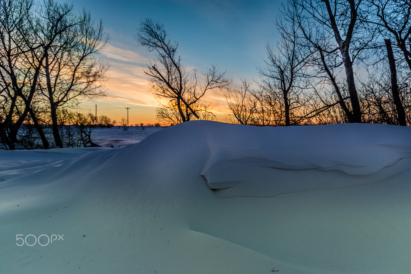 Canon EOS 80D + Sigma 10-20mm F4-5.6 EX DC HSM sample photo. Aqua snow bank photography
