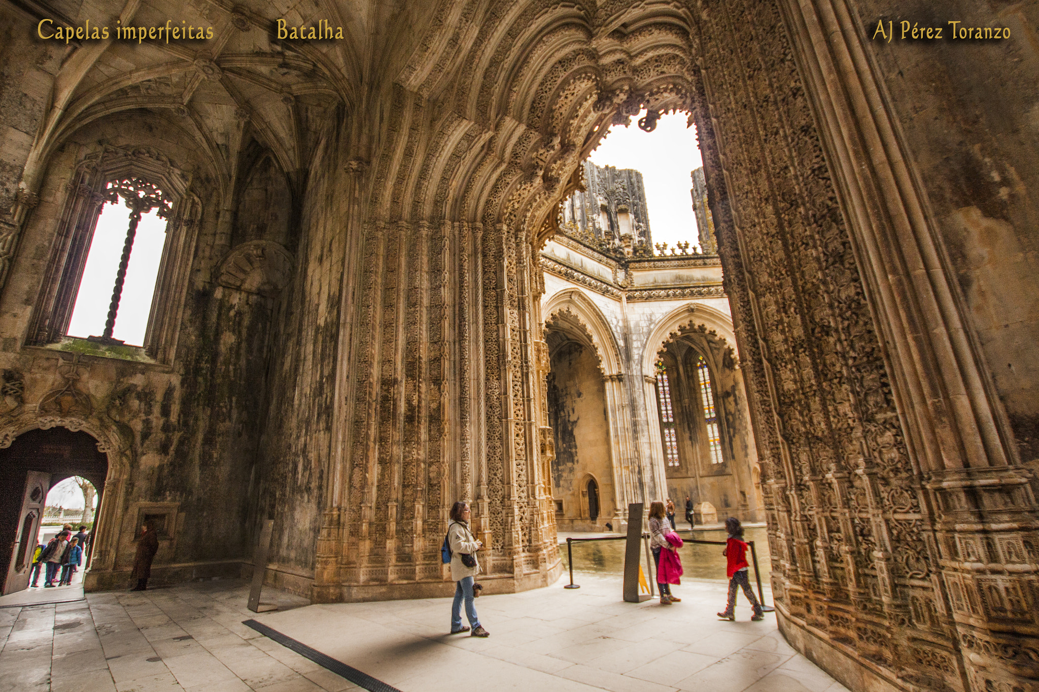 Sigma 10-20mm F3.5 EX DC HSM sample photo. Capelas entrada firm photography