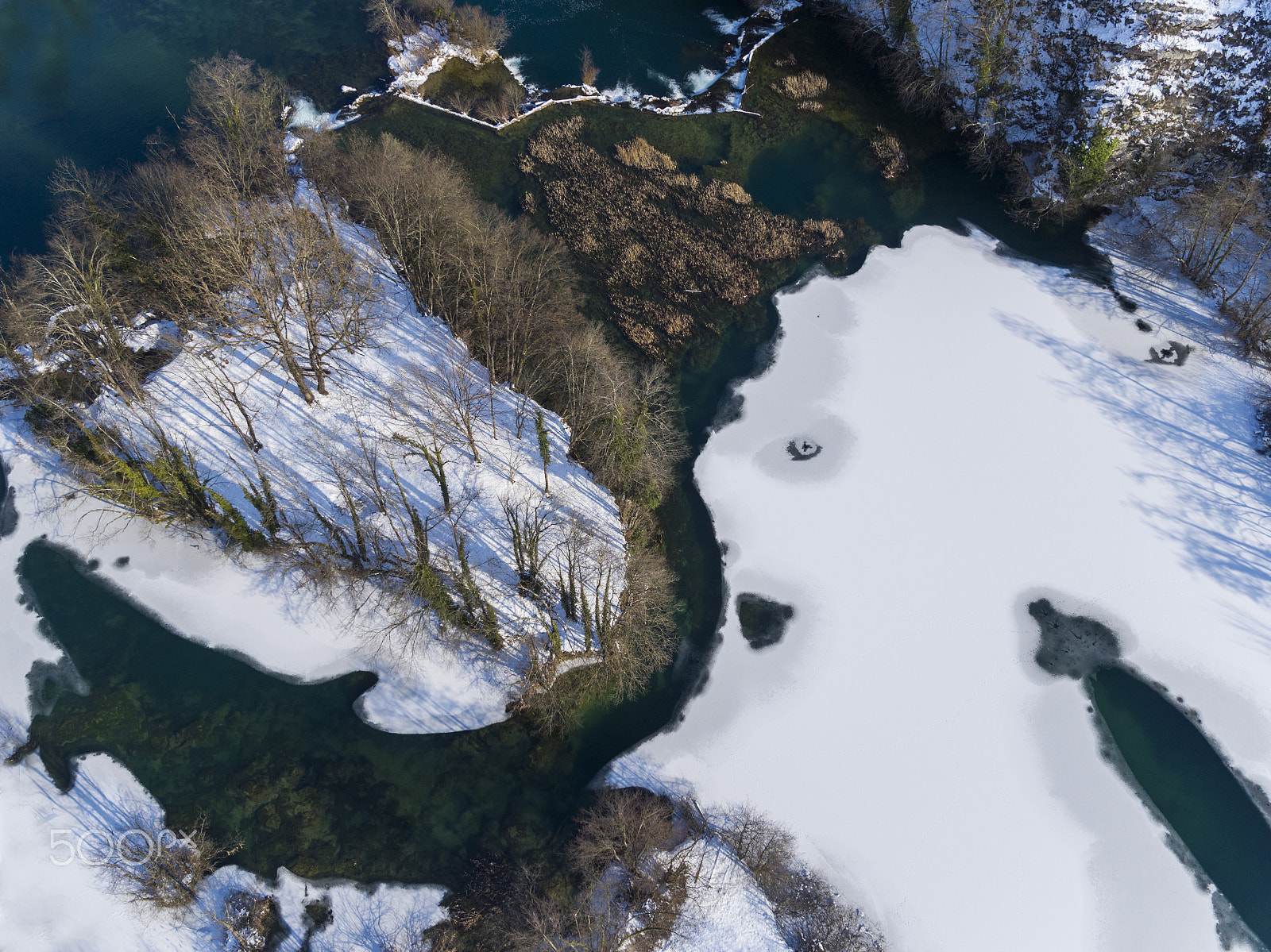 DJI FC550RAW + DJI MFT 15mm F1.7 ASPH sample photo. River in winter photography