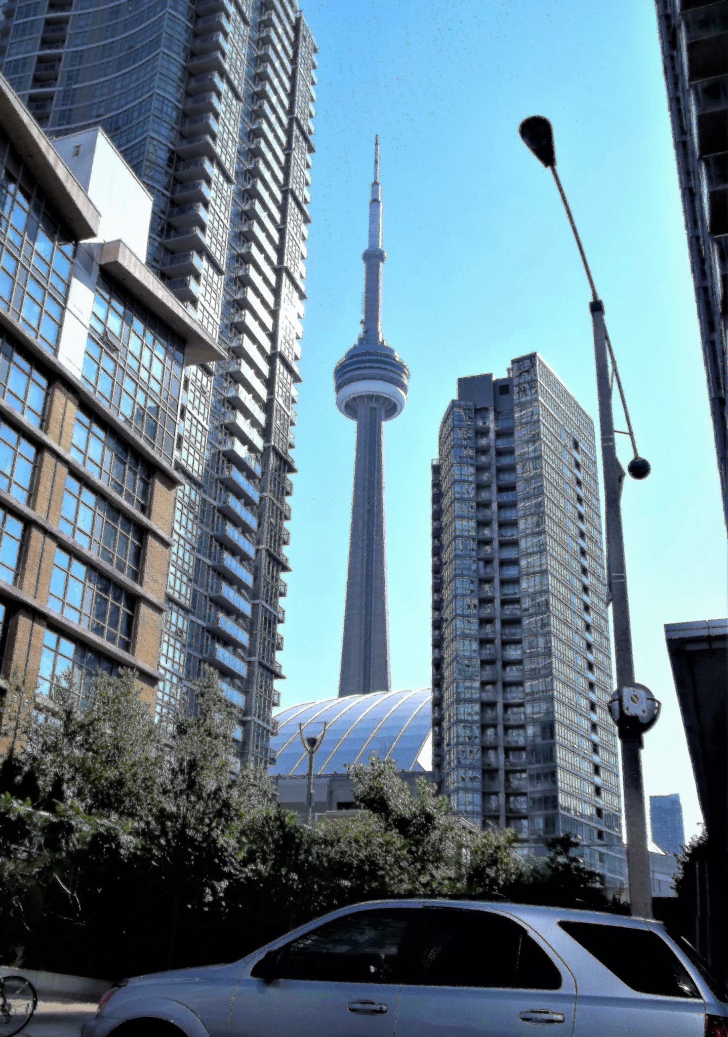 Kodak EASYSHARE C195 DIGITAL CAMERA sample photo. Cn tower of toronto photography