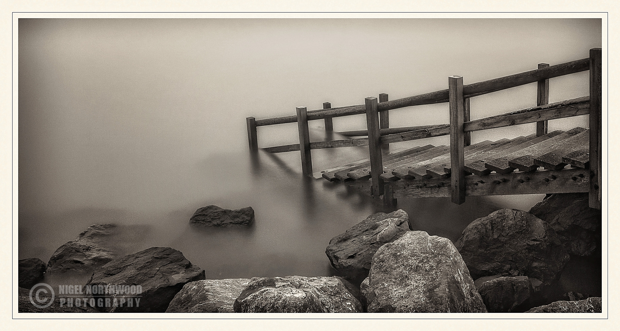 Sigma 10-20mm F3.5 EX DC HSM sample photo. Decsend photography