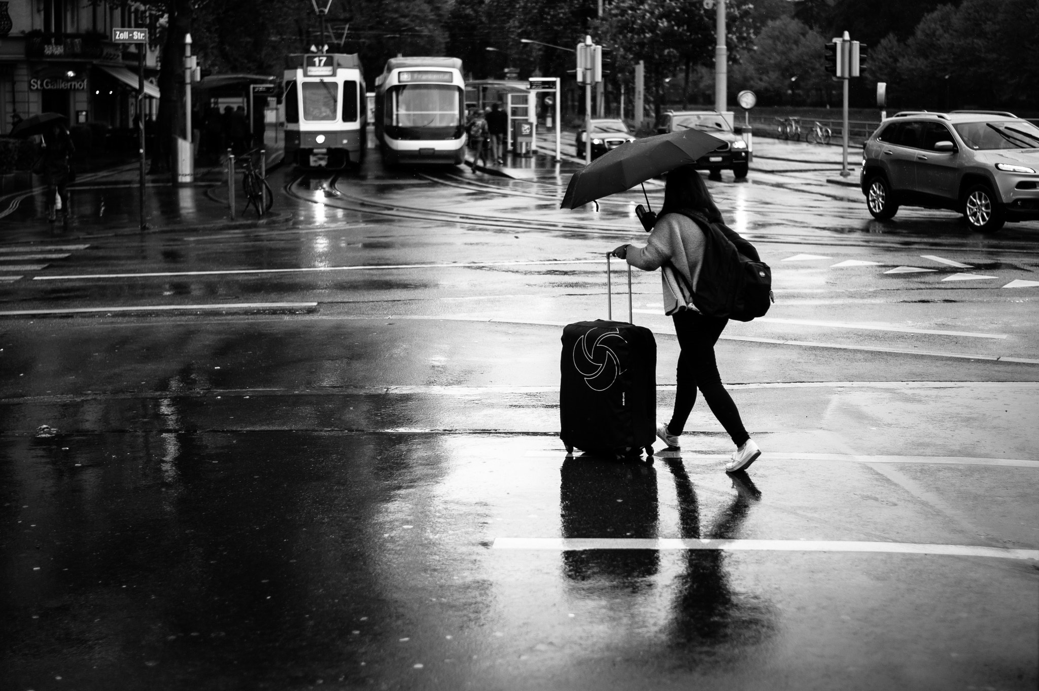 Leica Summilux-M 35mm F1.4 ASPH sample photo. Wet street photography