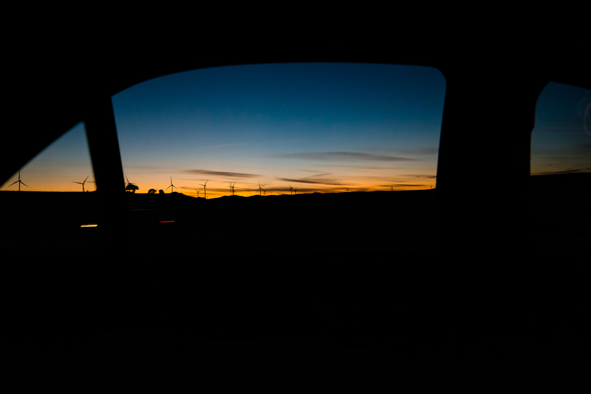 Samyang 14mm F2.8 ED AS IF UMC sample photo. Sunrise on the highway. amanecer en la carretera. photography