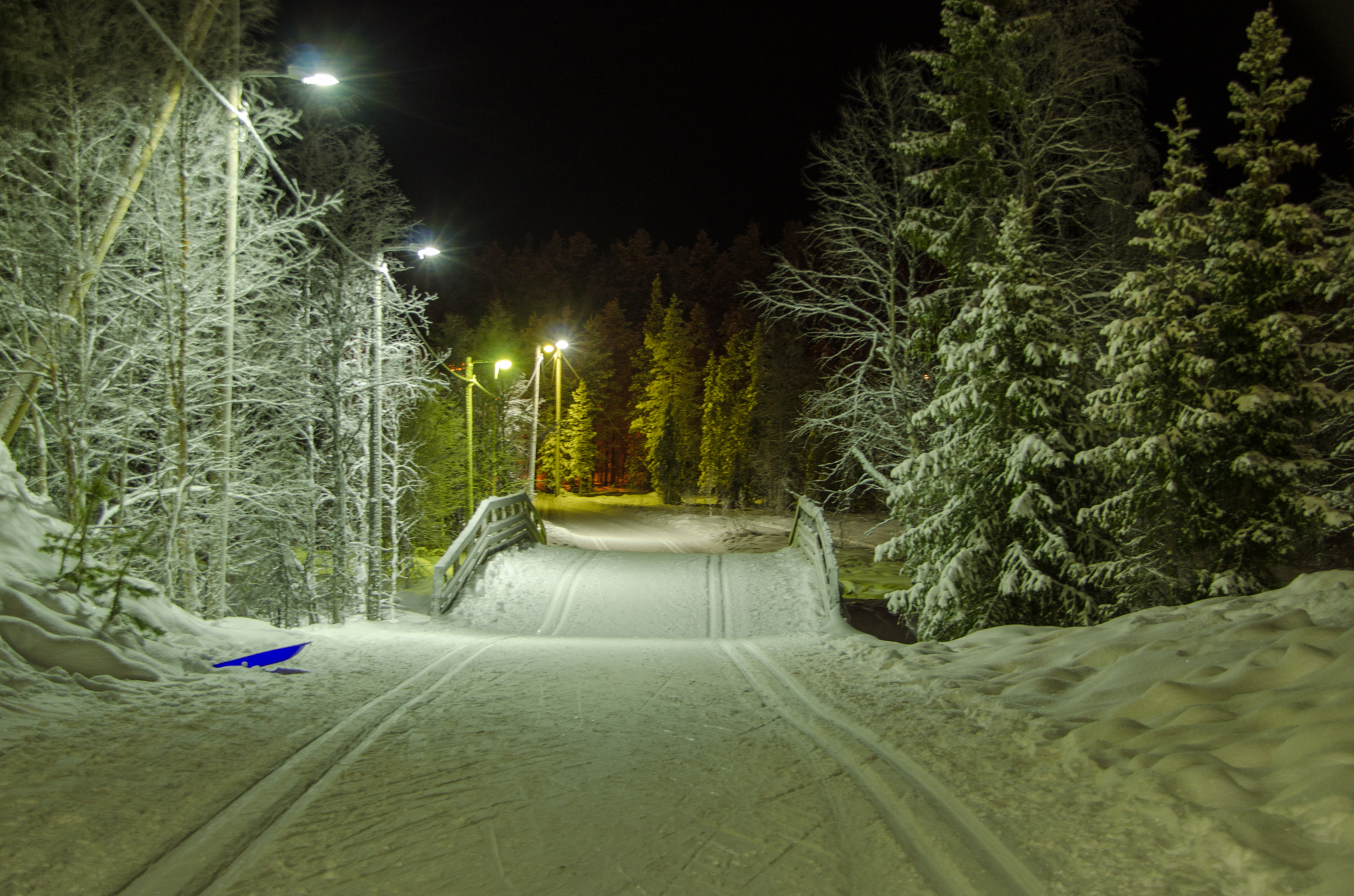 Nikon D7000 + Sigma 18-200mm F3.5-6.3 DC OS HSM sample photo. Lapland photography