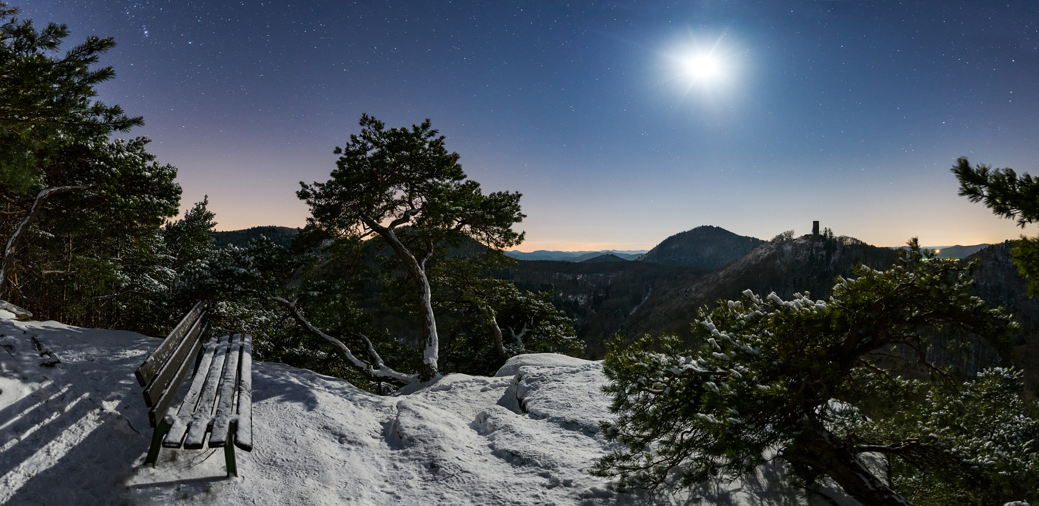 Nikon AF-S Nikkor 14-24mm F2.8G ED sample photo. Moonlight view photography