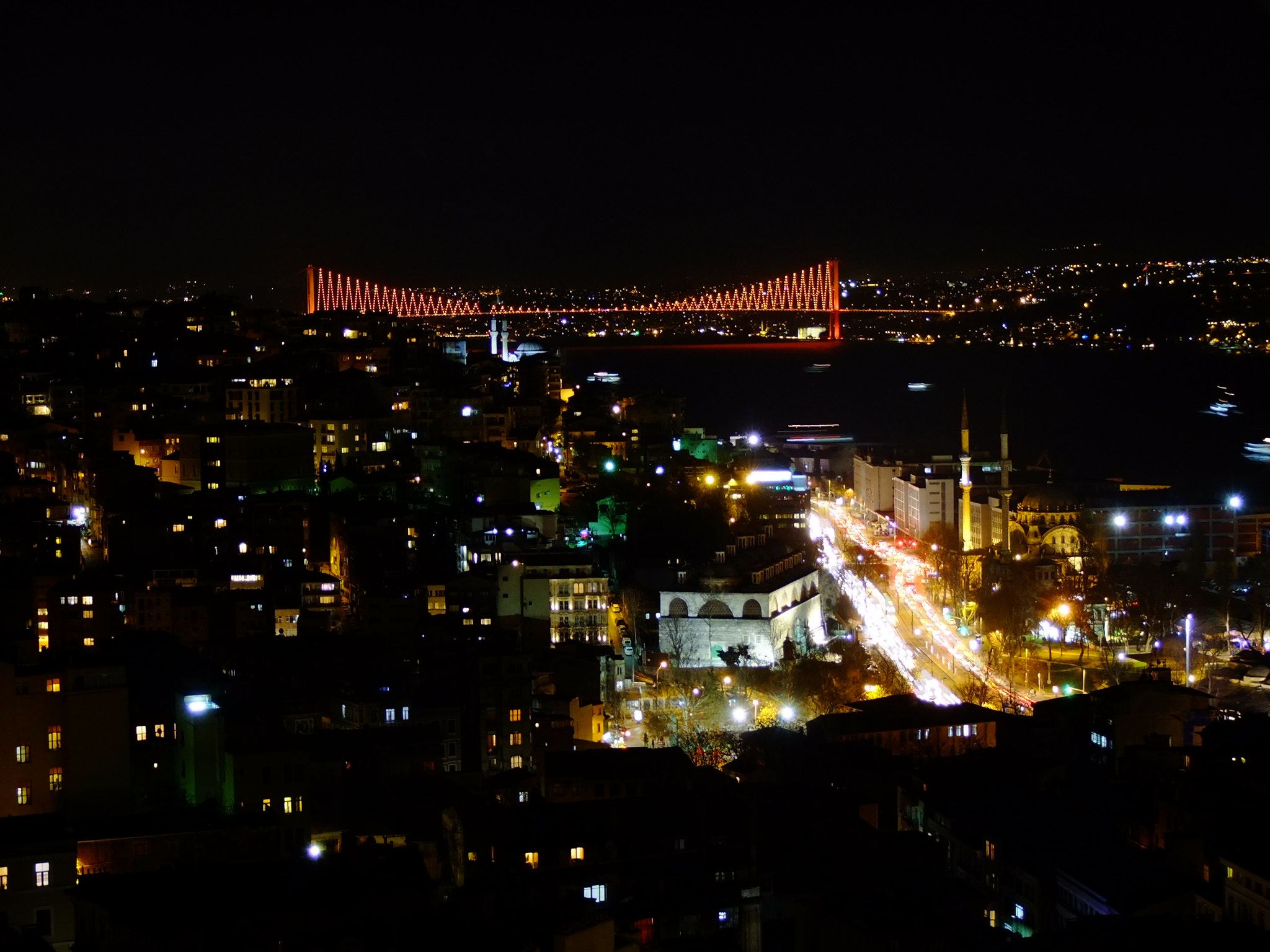 FujiFilm FinePix S200EXR (FinePix S205EXR) sample photo. Şehri istanbul .... photography