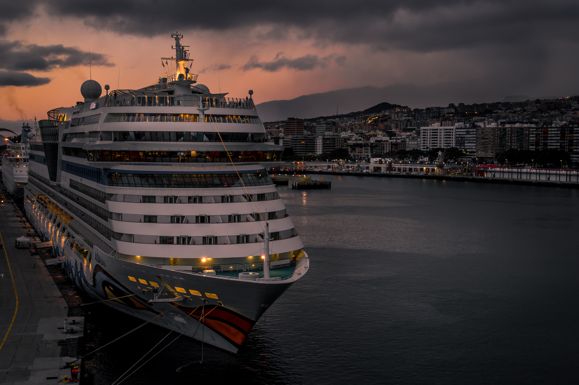 Nikon D3200 sample photo. Port of santa cruz de tenerife photography