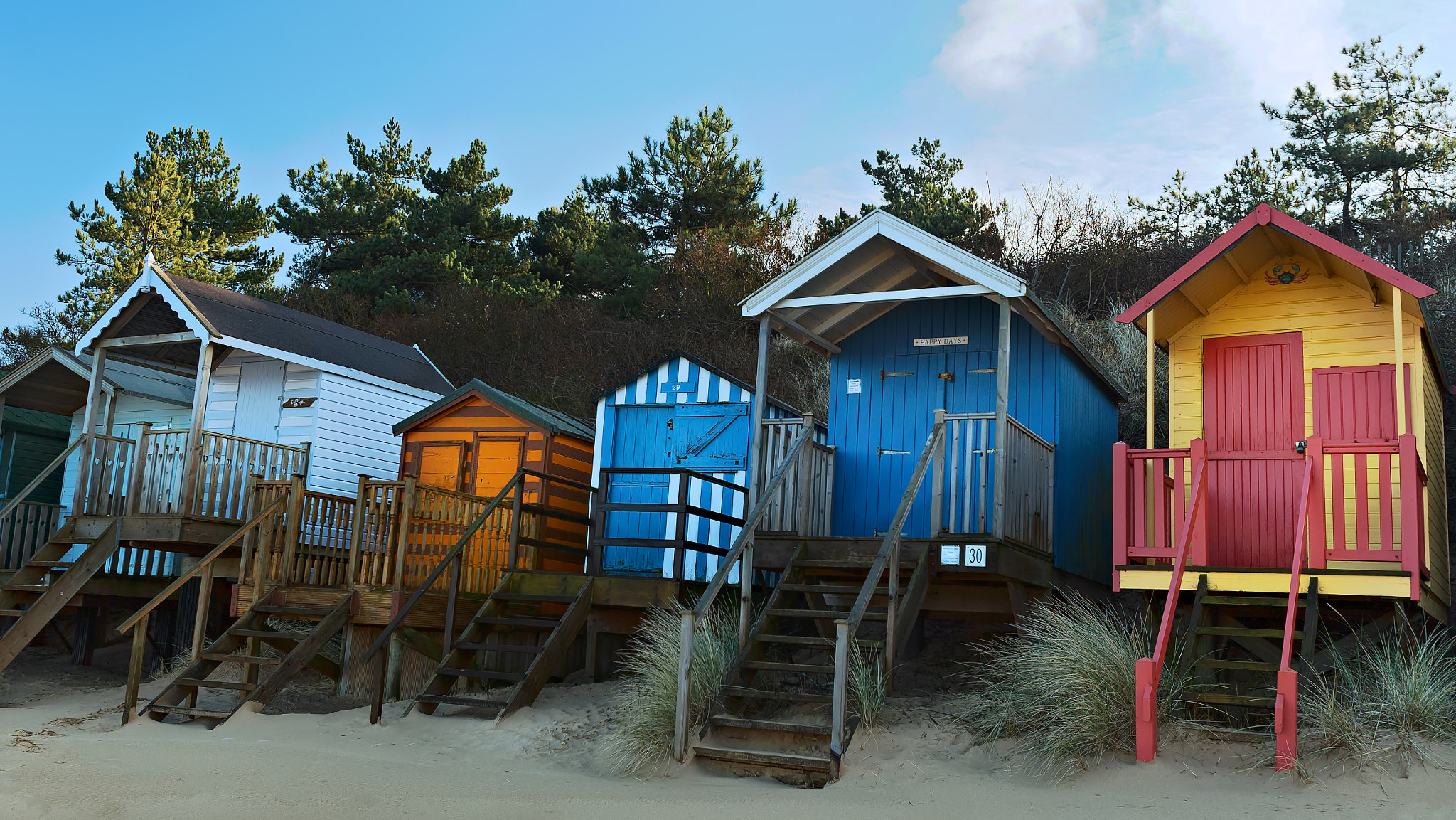 Canon EF 16-35mm F2.8L USM sample photo. Wells next the sea beach huts photography