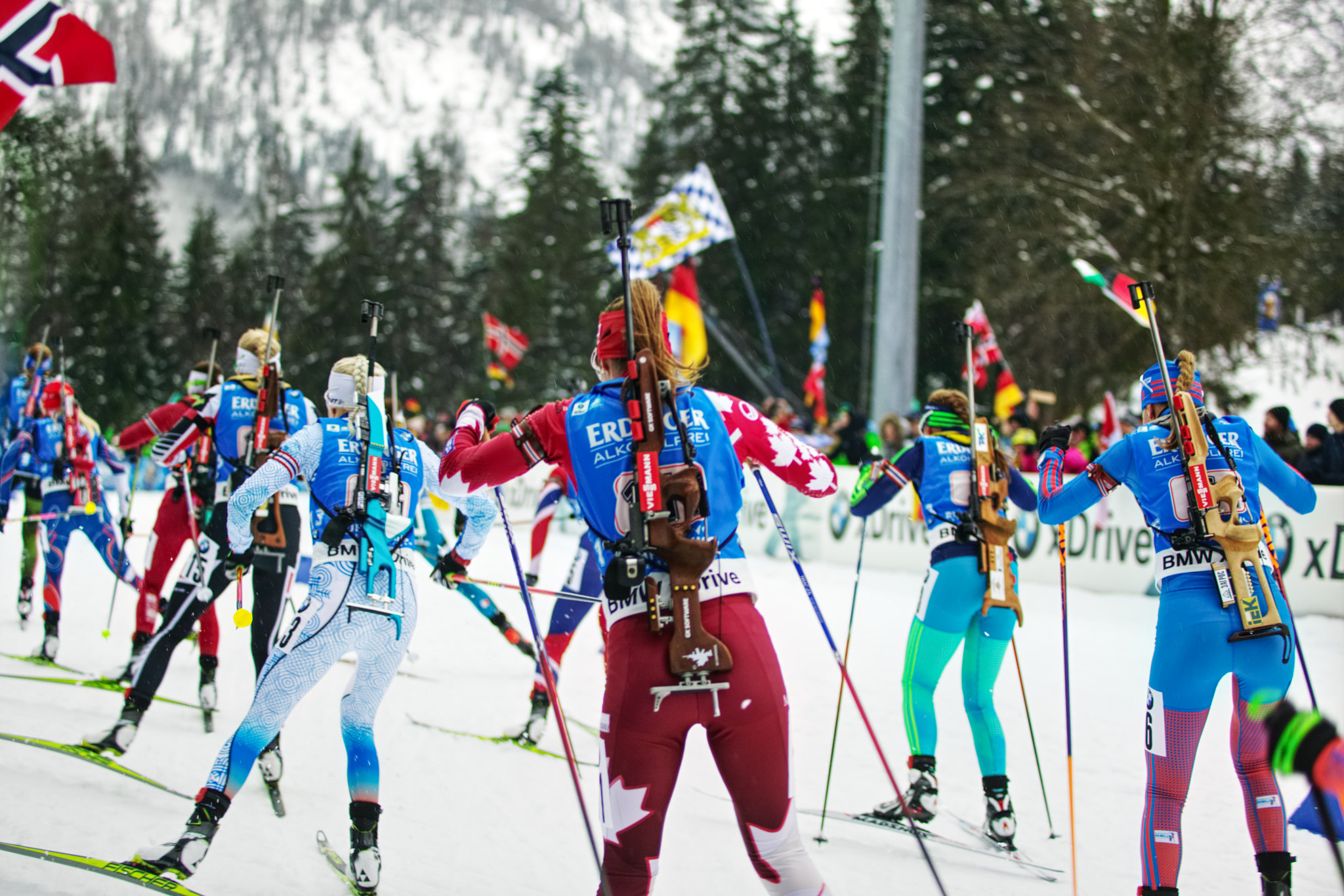 Canon EOS-1Ds sample photo. Biathlon group run after start photography