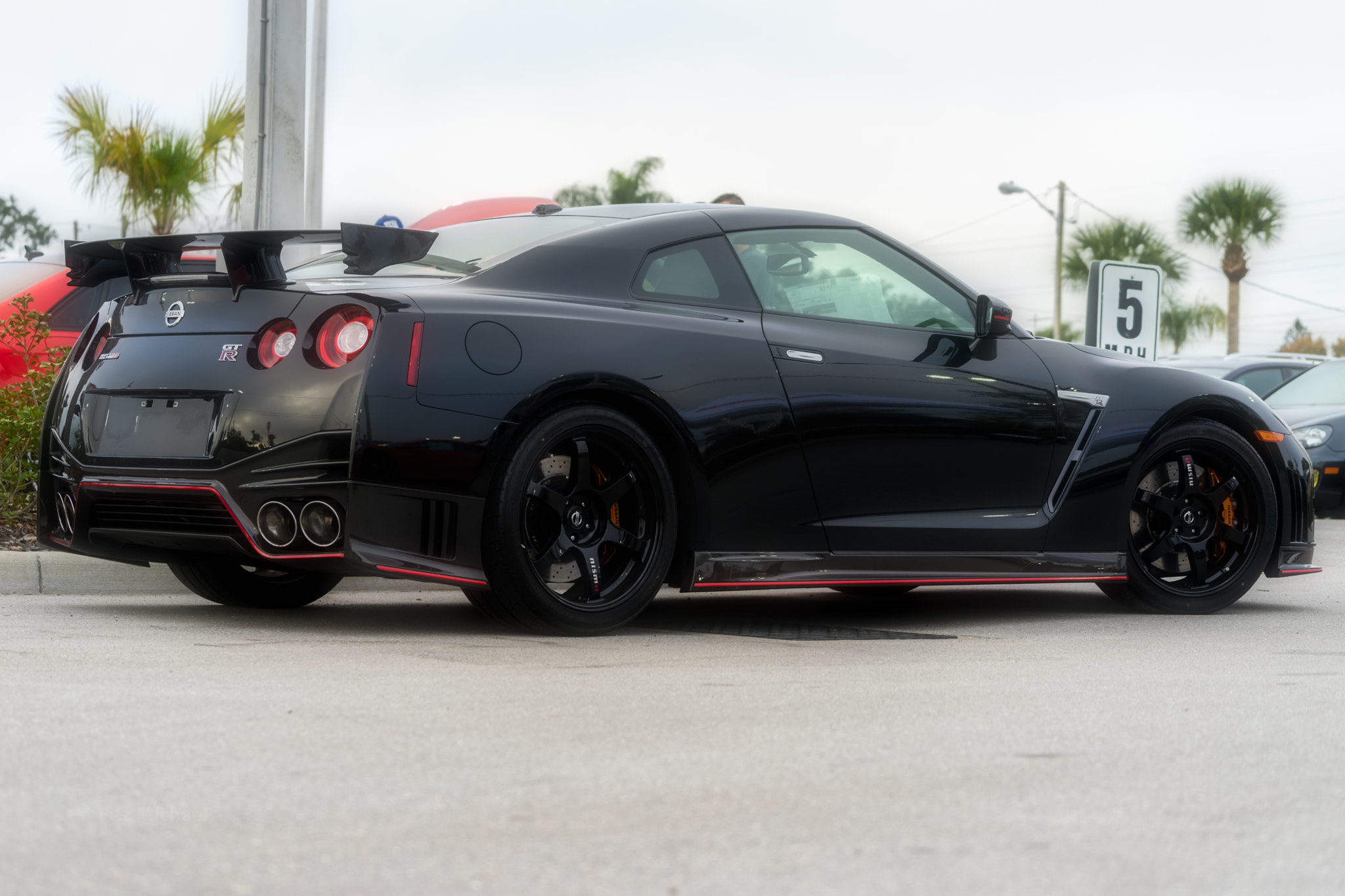 Sony FE 70-300mm F4.5-5.6 G OSS sample photo. Nissan nismo gtr 2017 photography