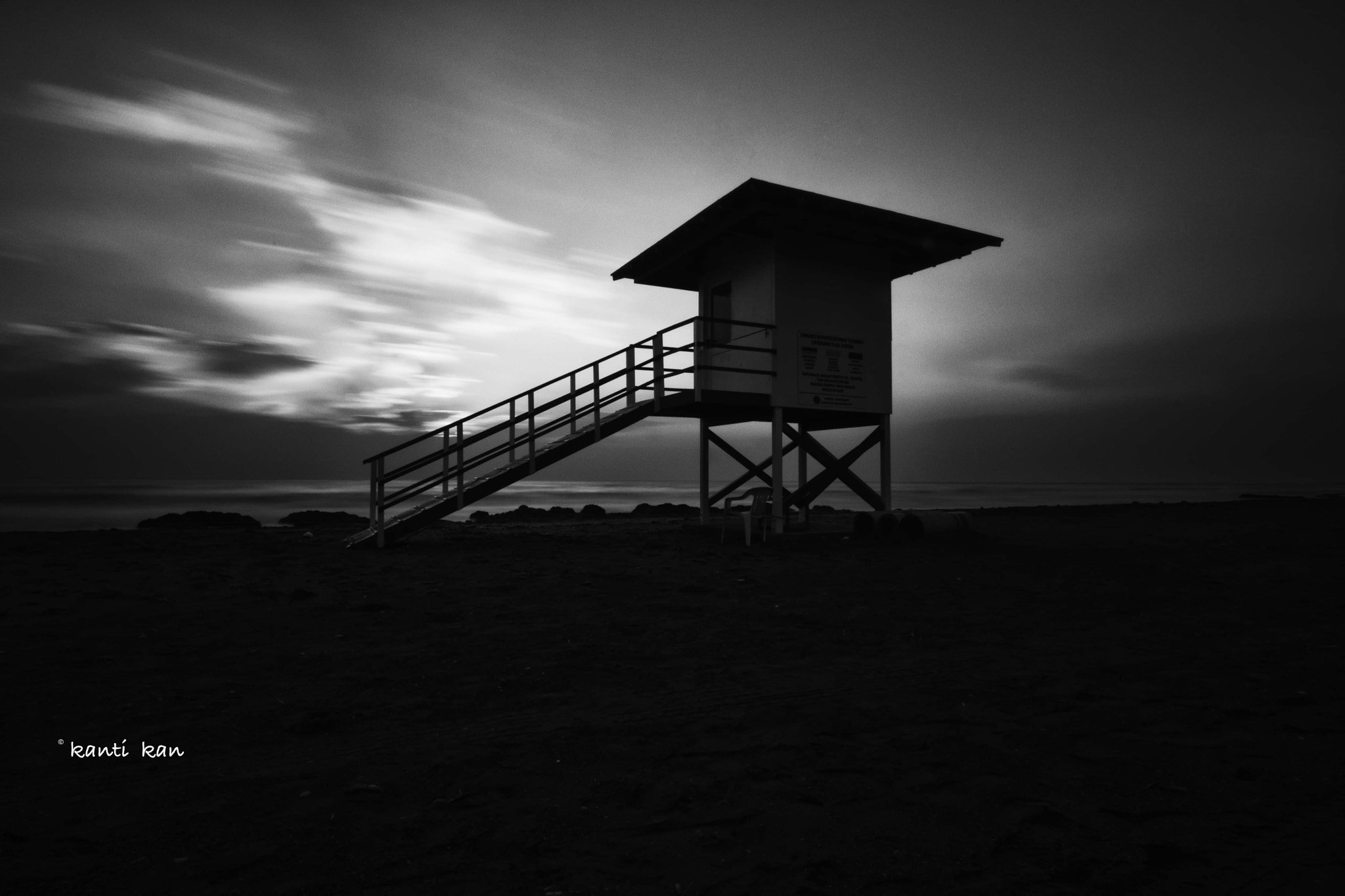 Canon EOS 80D + Tokina AT-X Pro 11-16mm F2.8 DX sample photo. Lifeguard's photography