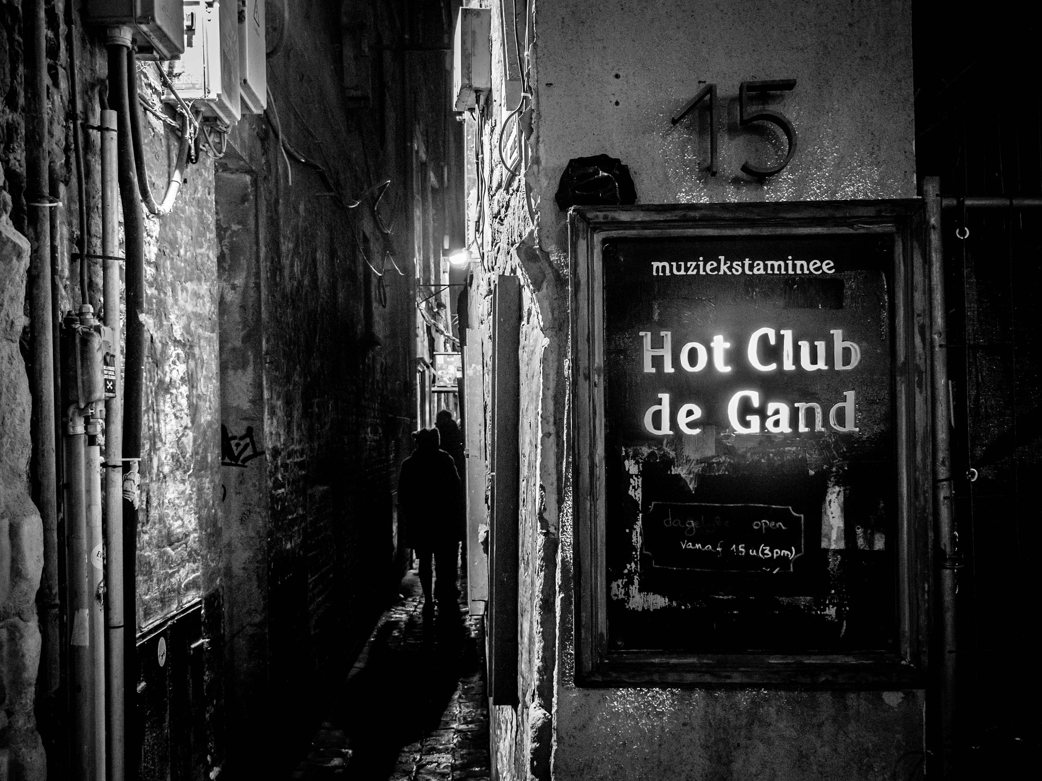 OLYMPUS M.14-150mm F4.0-5.6 II sample photo. Hot club de gand photography