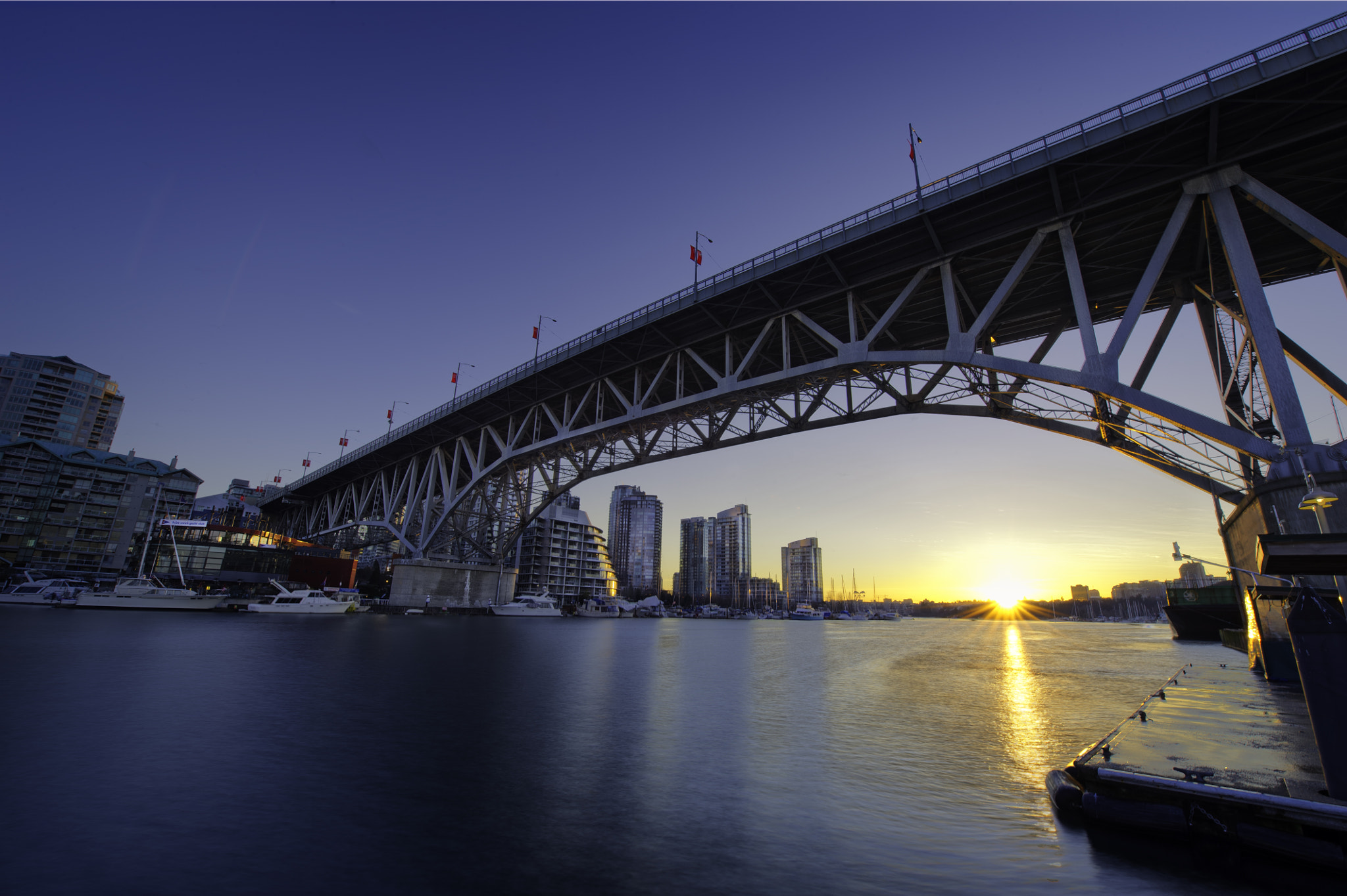 Nikon D3S sample photo. Granville bridge in the morning photography
