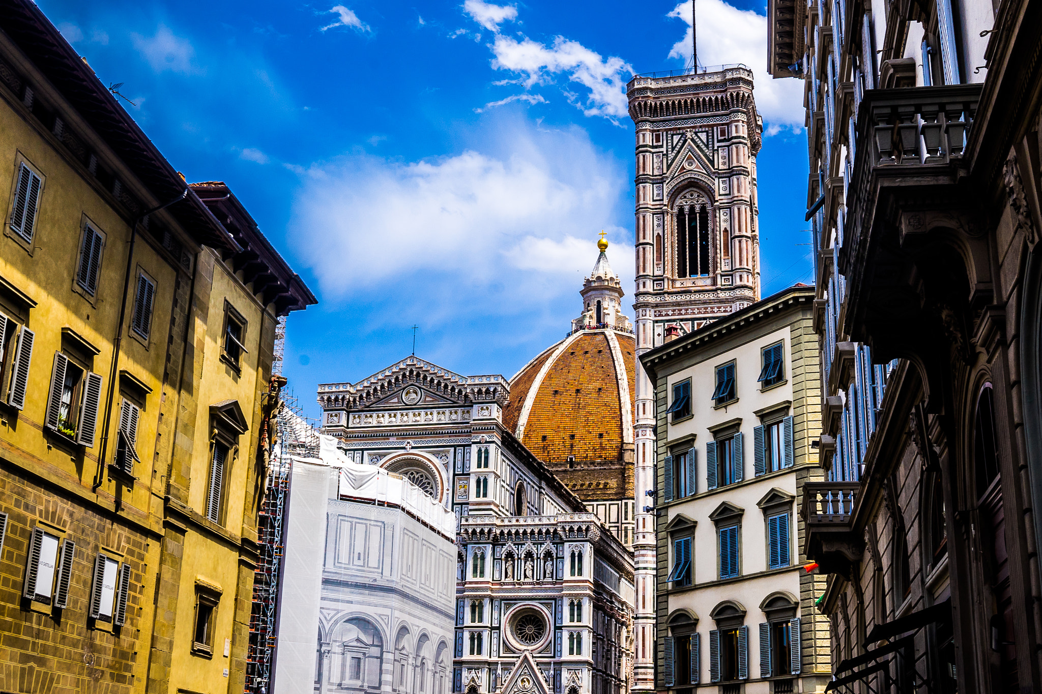 Sony a7 + Sigma 30mm F2.8 EX DN sample photo. Duomo florence photography