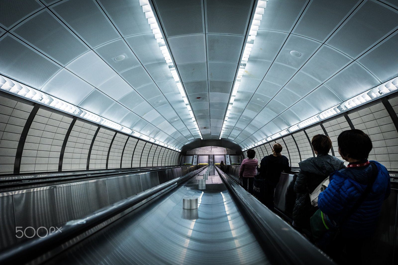 Canon EF 11-24mm F4L USM sample photo. Station photography
