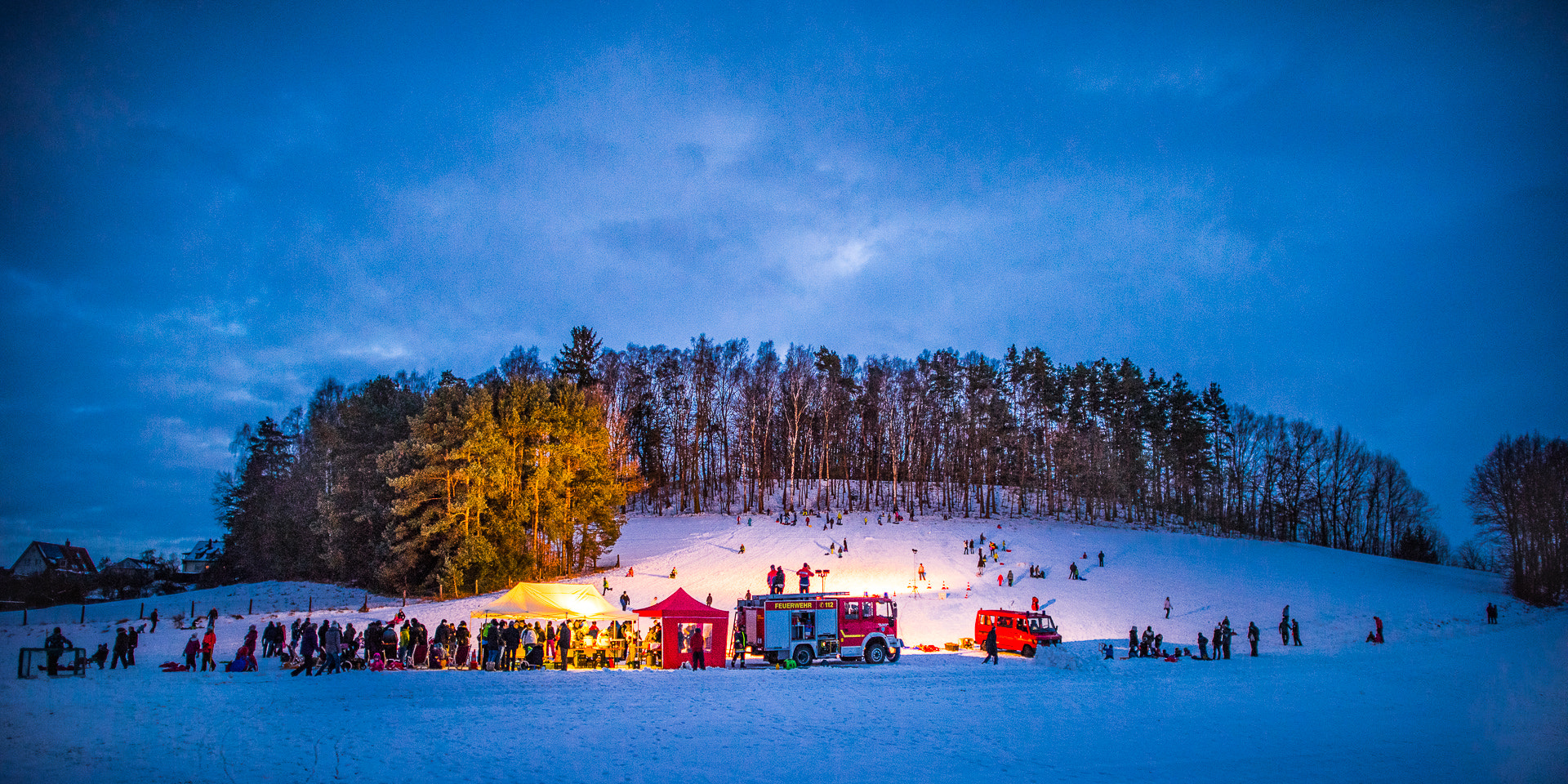 Nikon D810 + Nikon AF-S Nikkor 24mm F1.4G ED sample photo. Winter fun community photography