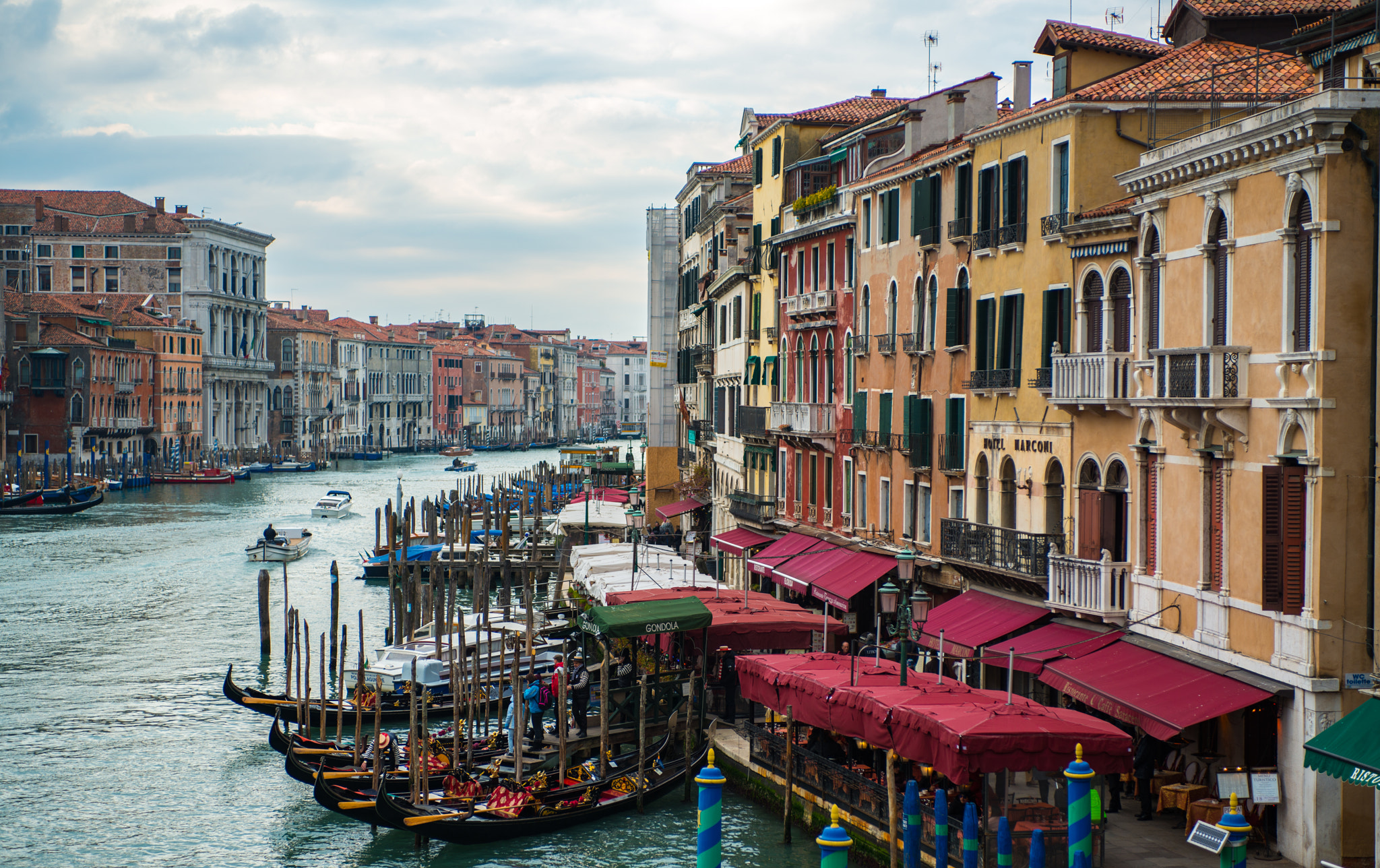 Nikon AF-S Nikkor 28-70mm F2.8 ED-IF sample photo. The grand canal photography