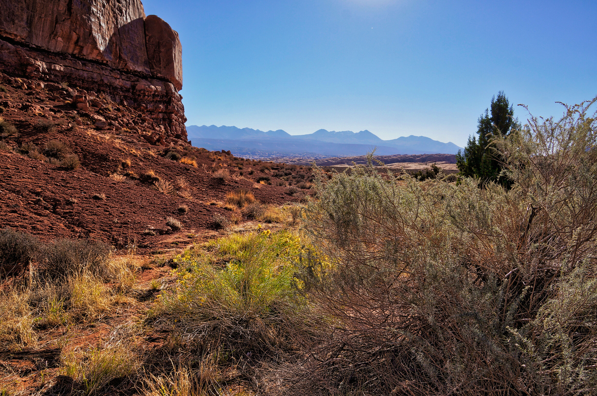 Sony E 18-200mm F3.5-6.3 OSS sample photo. Utah desert photography