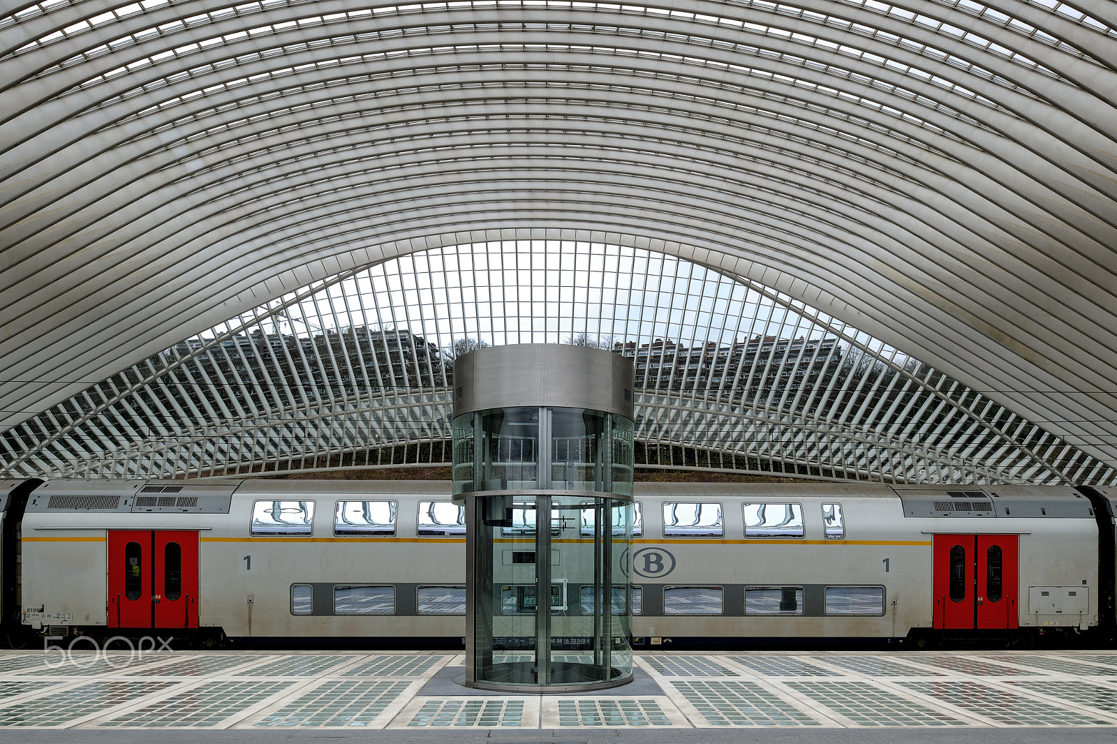 Nikon D3X + Nikon PC-E Nikkor 24mm F3.5D ED Tilt-Shift sample photo. Train station in liege belgium photography