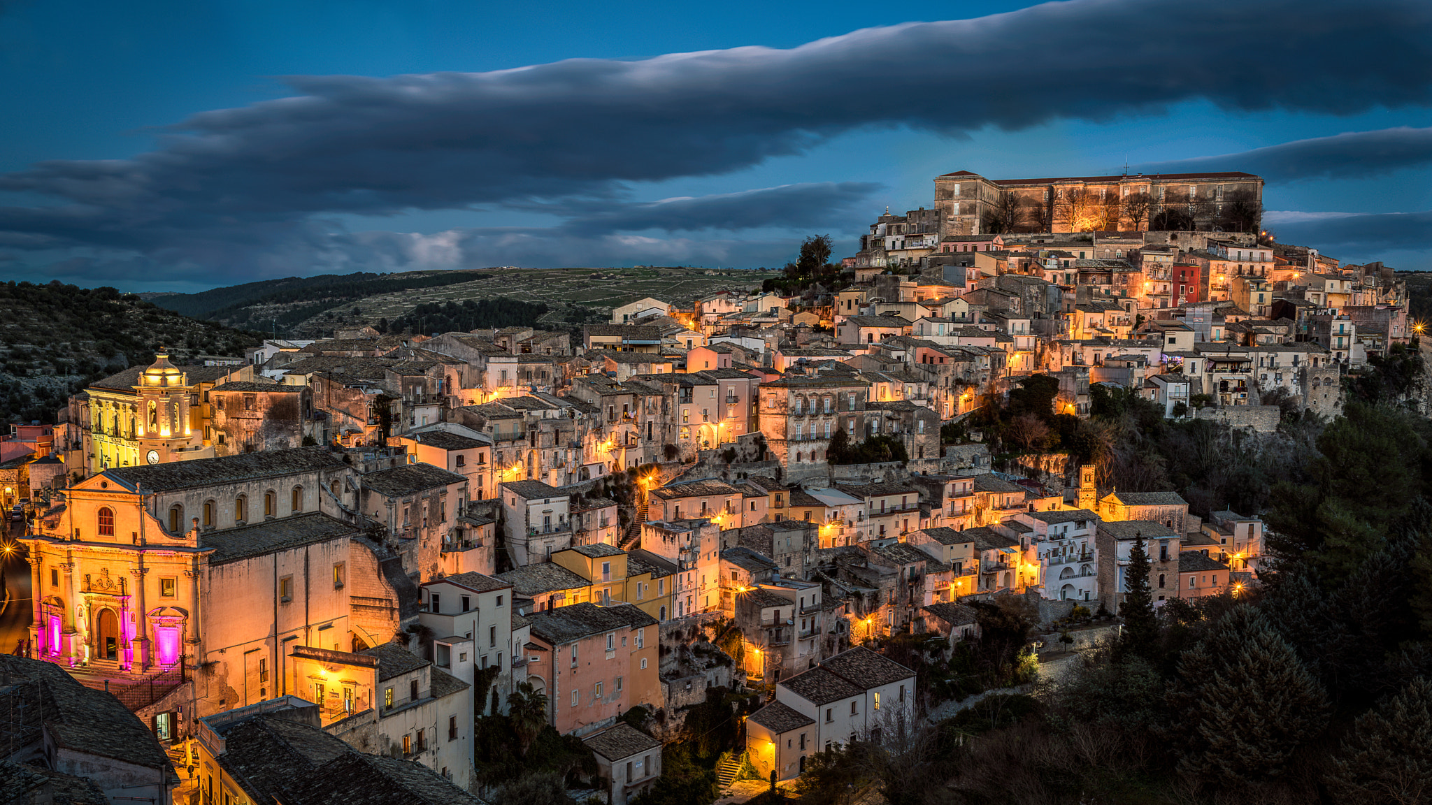 Nikon AF-S Nikkor 35mm F1.8G ED sample photo. Ragusa ibla photography