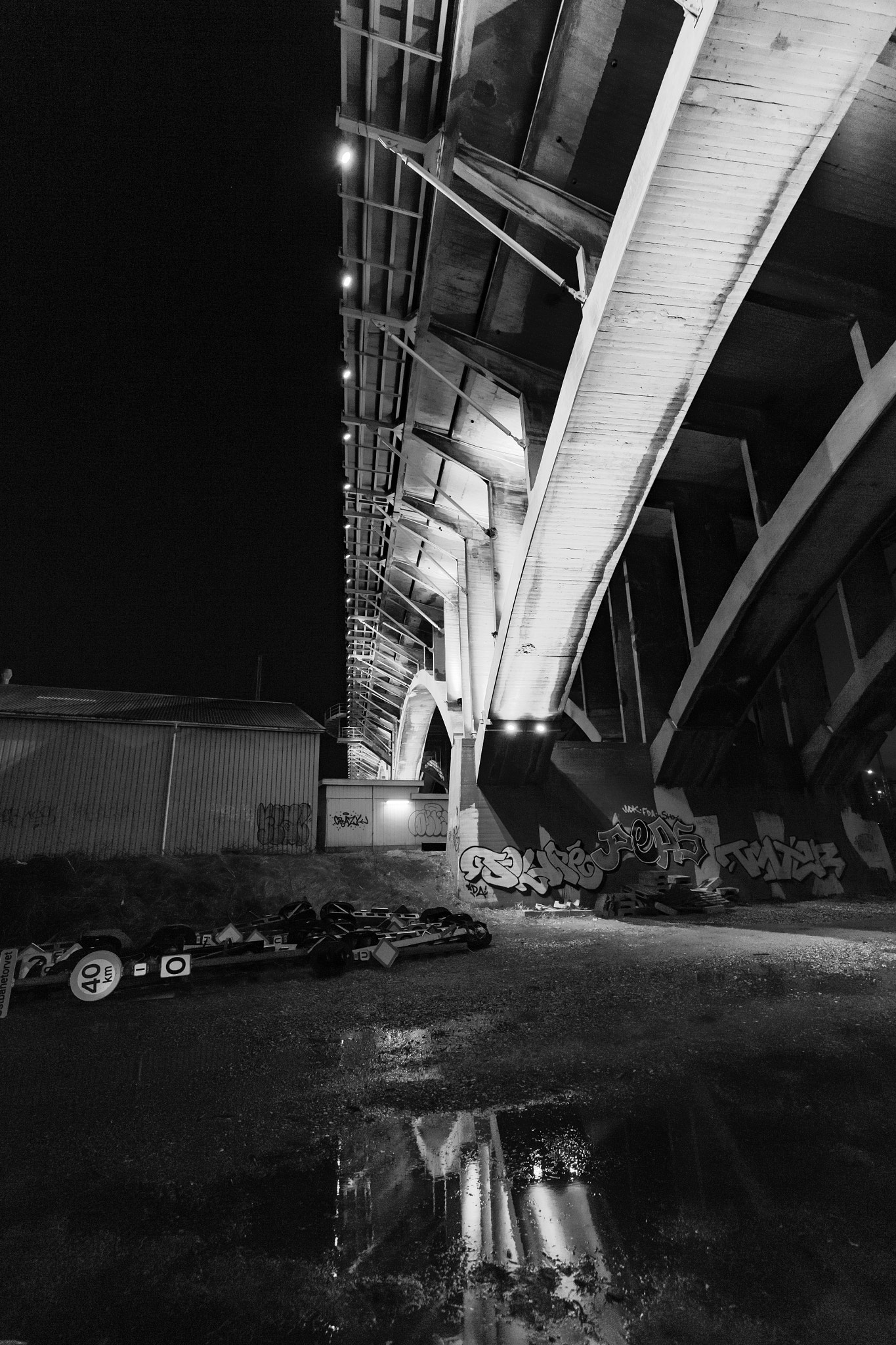 Canon EOS-1D X + Canon EF 16-35mm F4L IS USM sample photo. Under the bridge photography