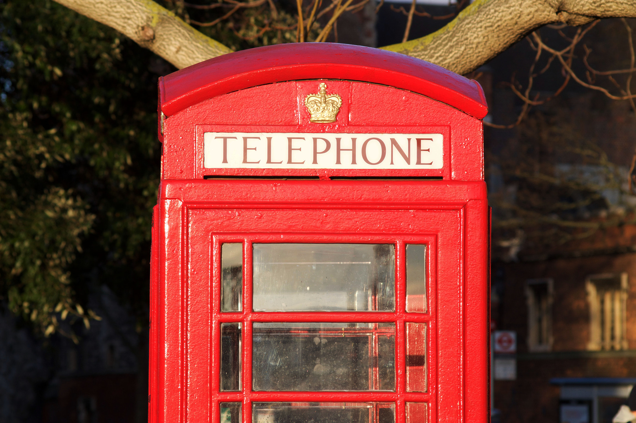 Sigma 70-300mm F4-5.6 DL Macro sample photo. British telephone box photography