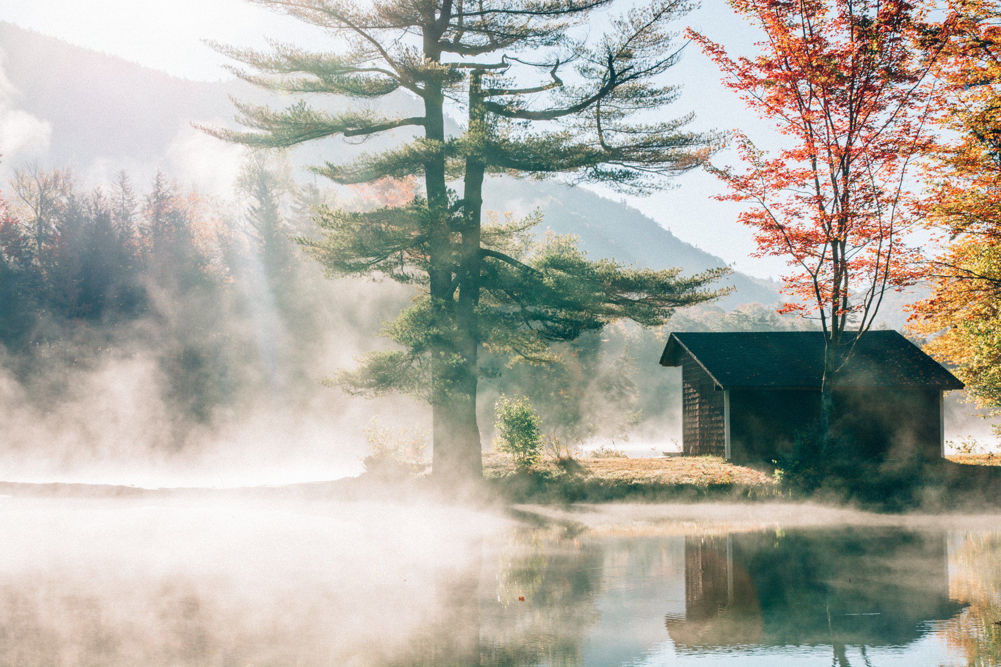 Sigma 17-70mm F2.8-4 DC Macro OS HSM sample photo. Boat house photography