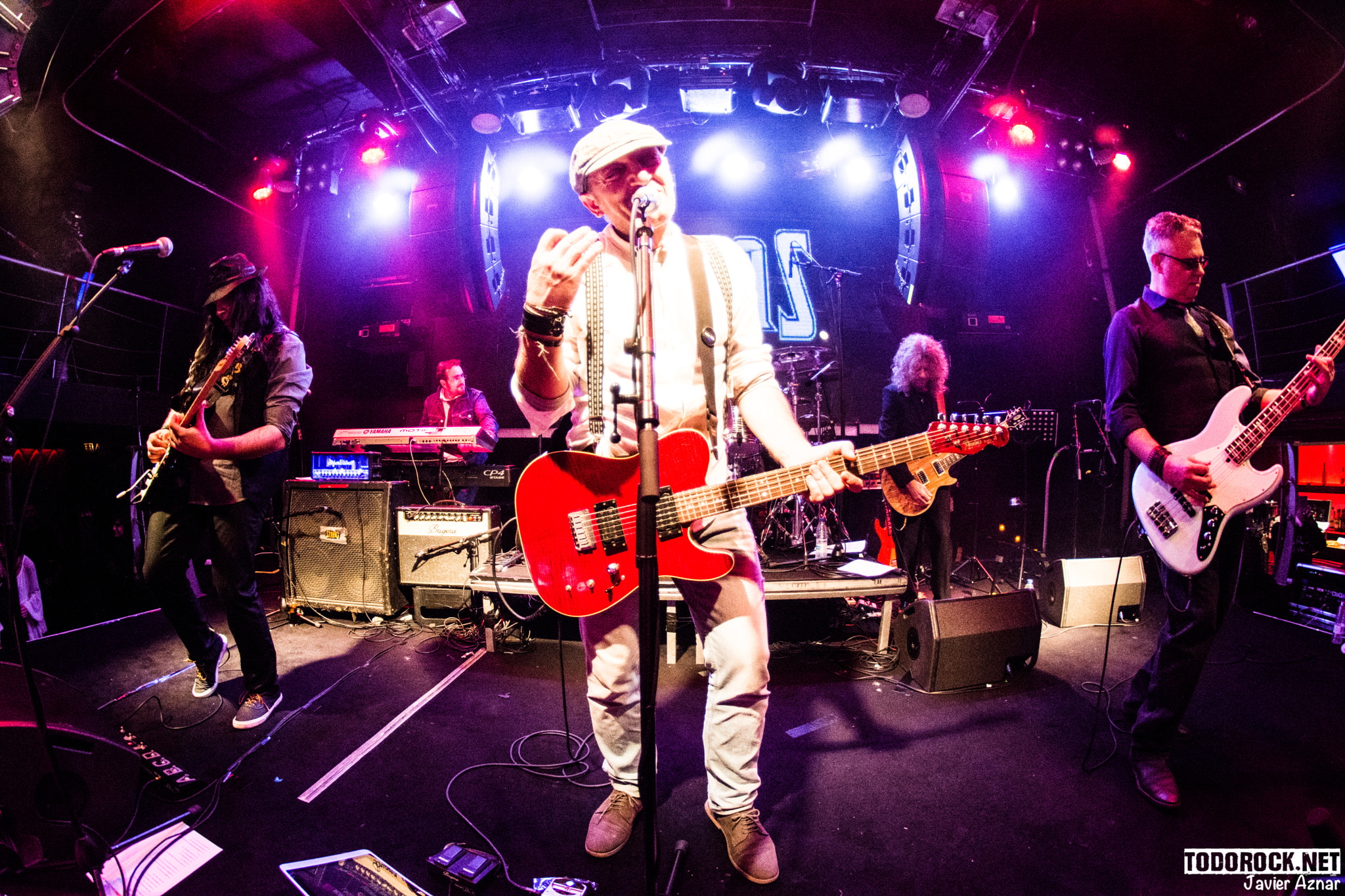 Nikon D7200 + Samyang 8mm F3.5 Aspherical IF MC Fisheye sample photo. Stafas @ changó live madrid photography