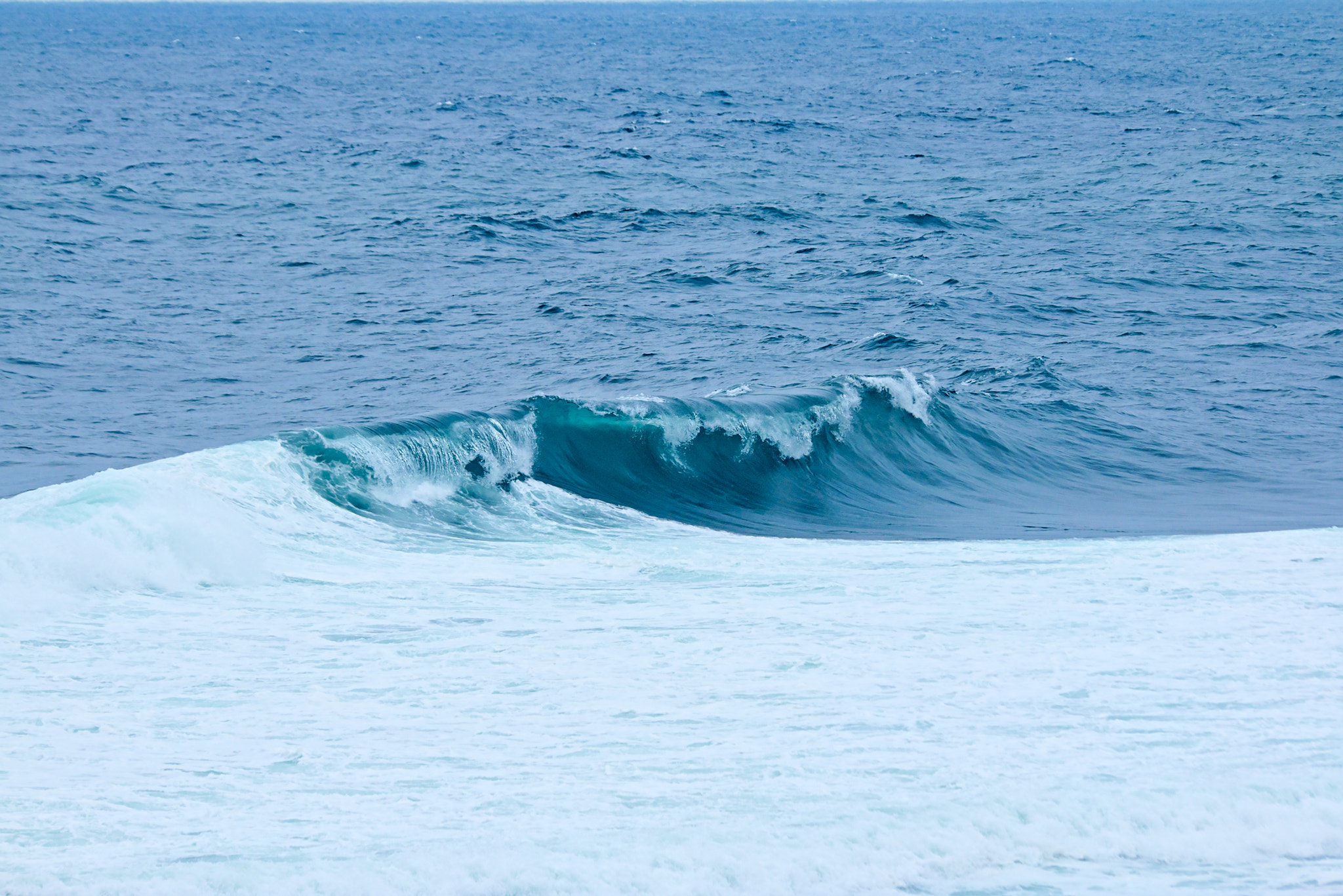 Sigma 70-300mm F4-5.6 APO DG Macro sample photo. Wave photography
