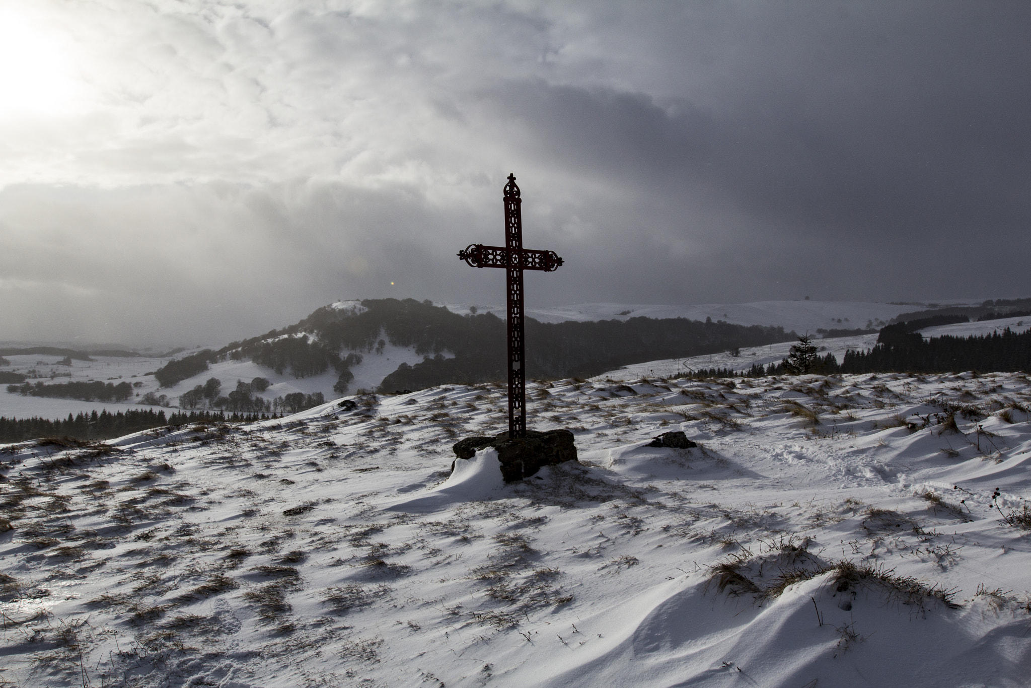 Canon EF 16-35mm F2.8L II USM sample photo. Calvaire perdu dans la neige photography